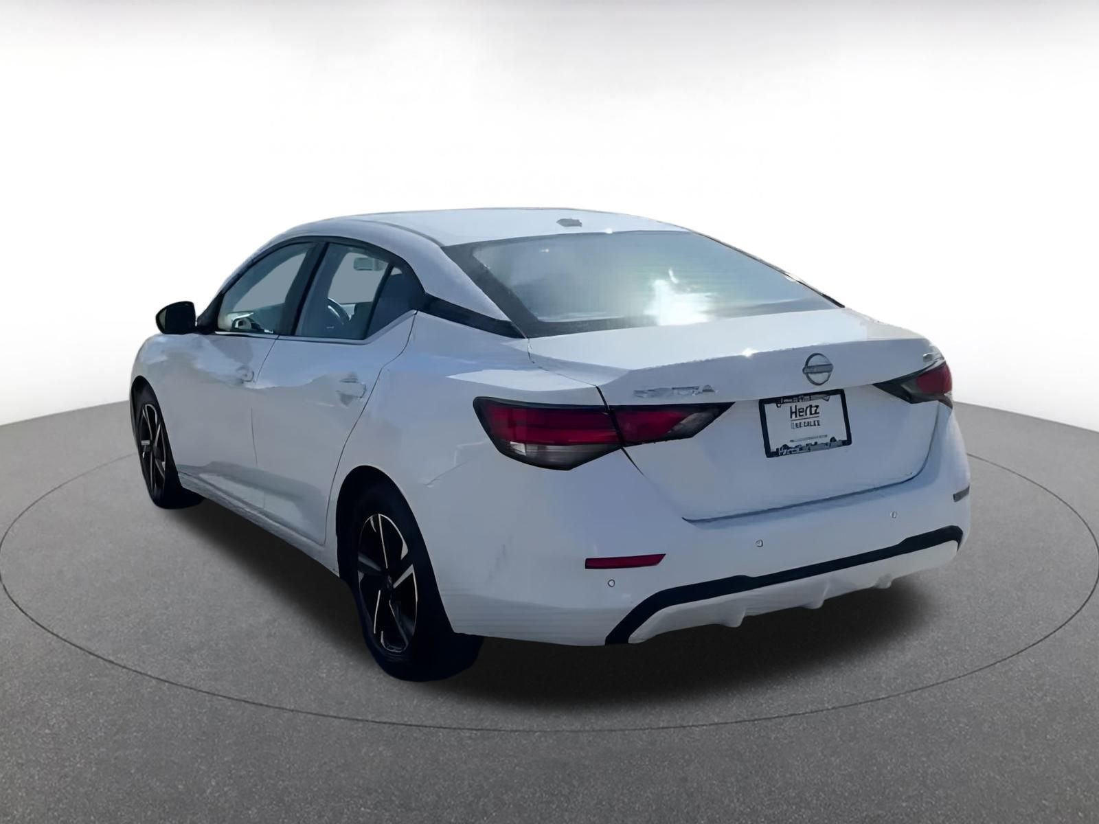 Thumbnail: 2024 Nissan Sentra - 10