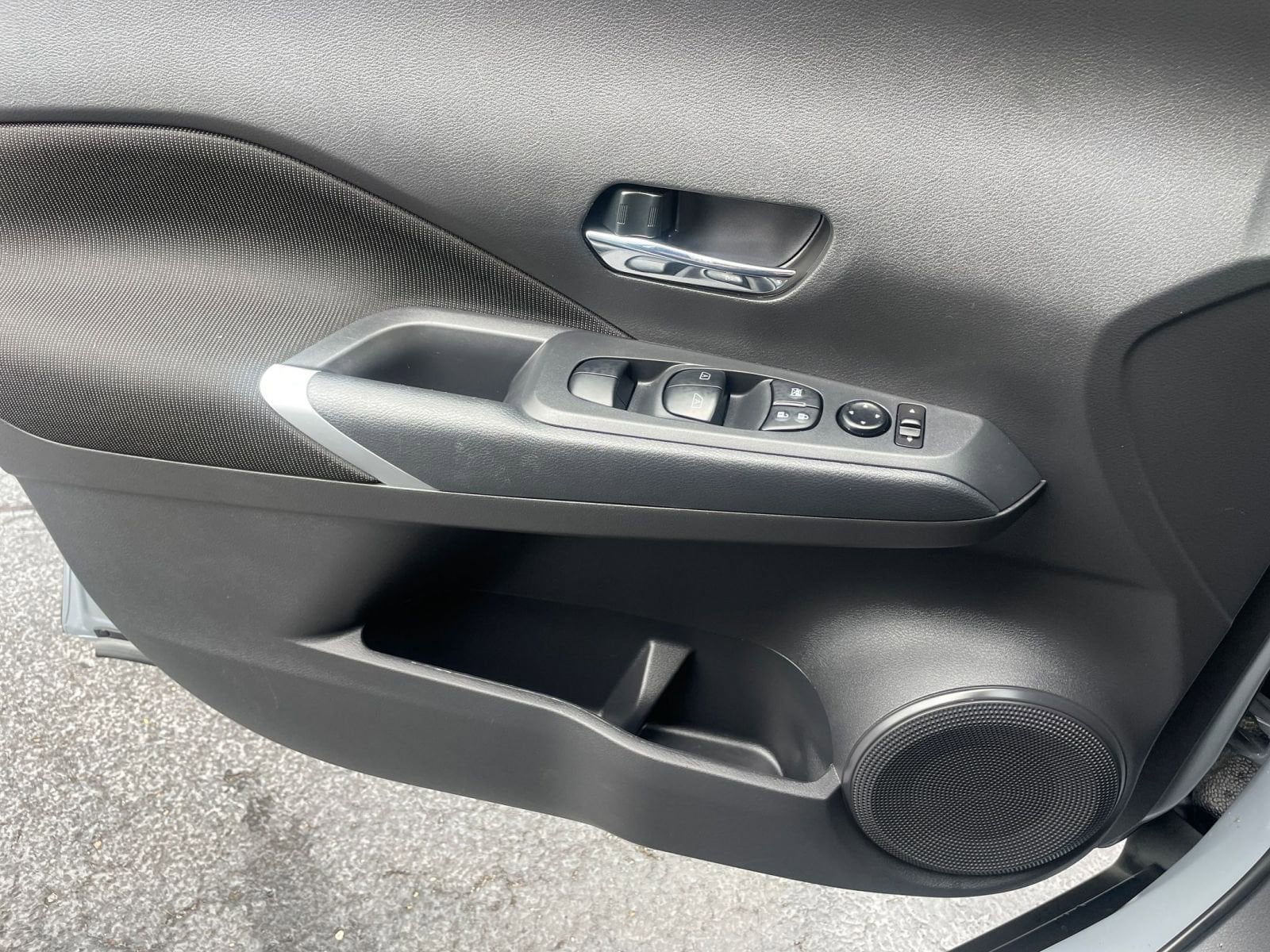 2024 Nissan Kicks SV 20