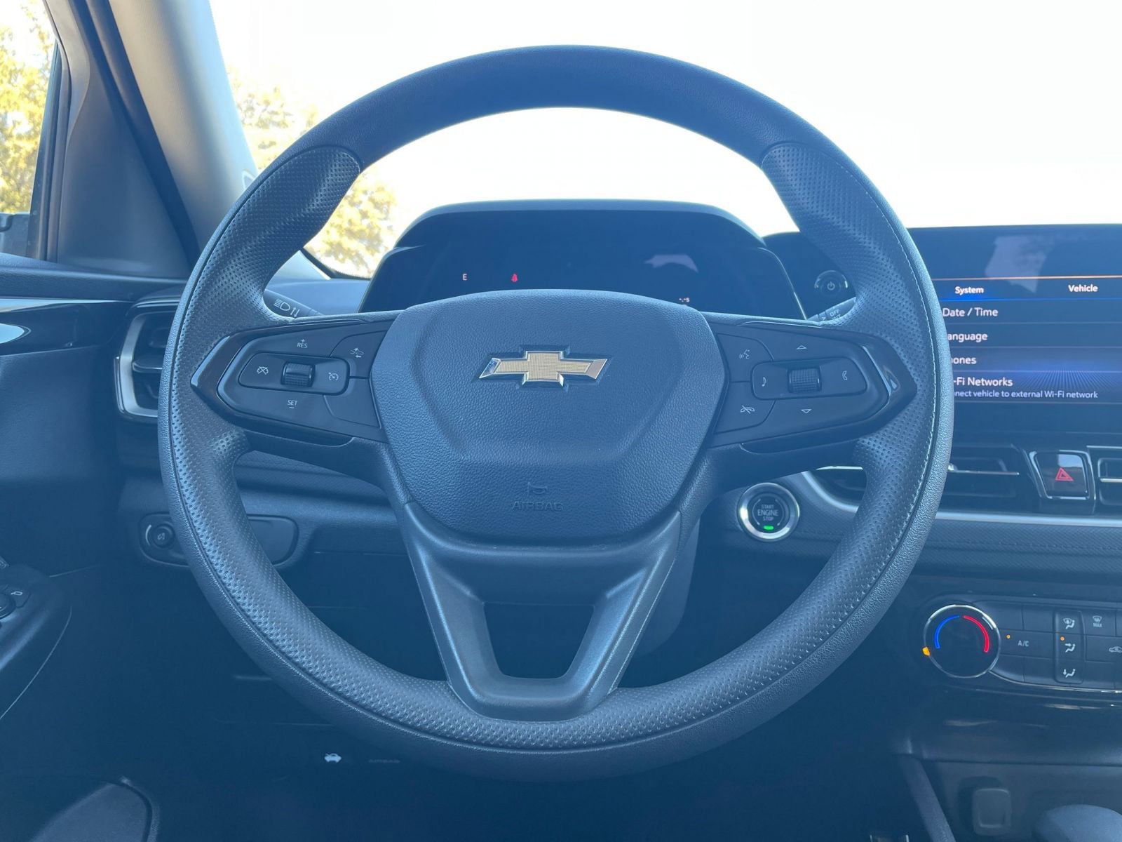 Thumbnail: 2025 Chevrolet TrailBlazer - 29