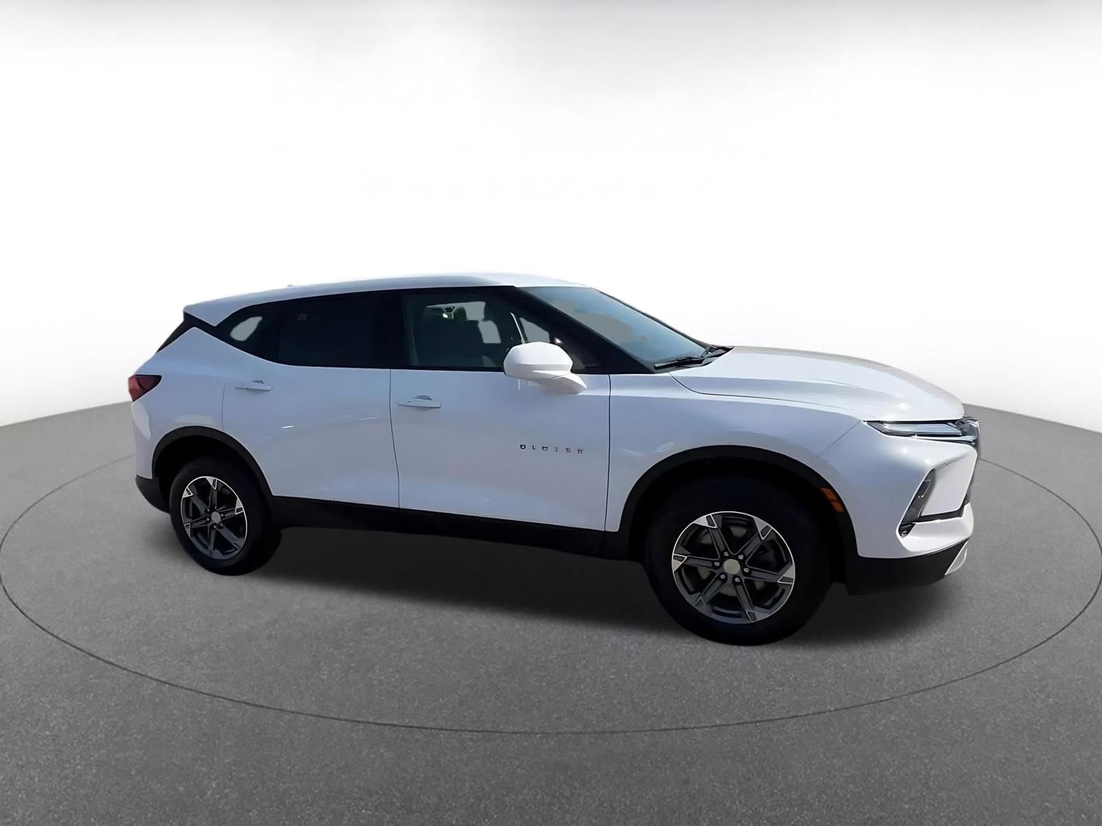 Thumbnail: 2025 Chevrolet Blazer - 2