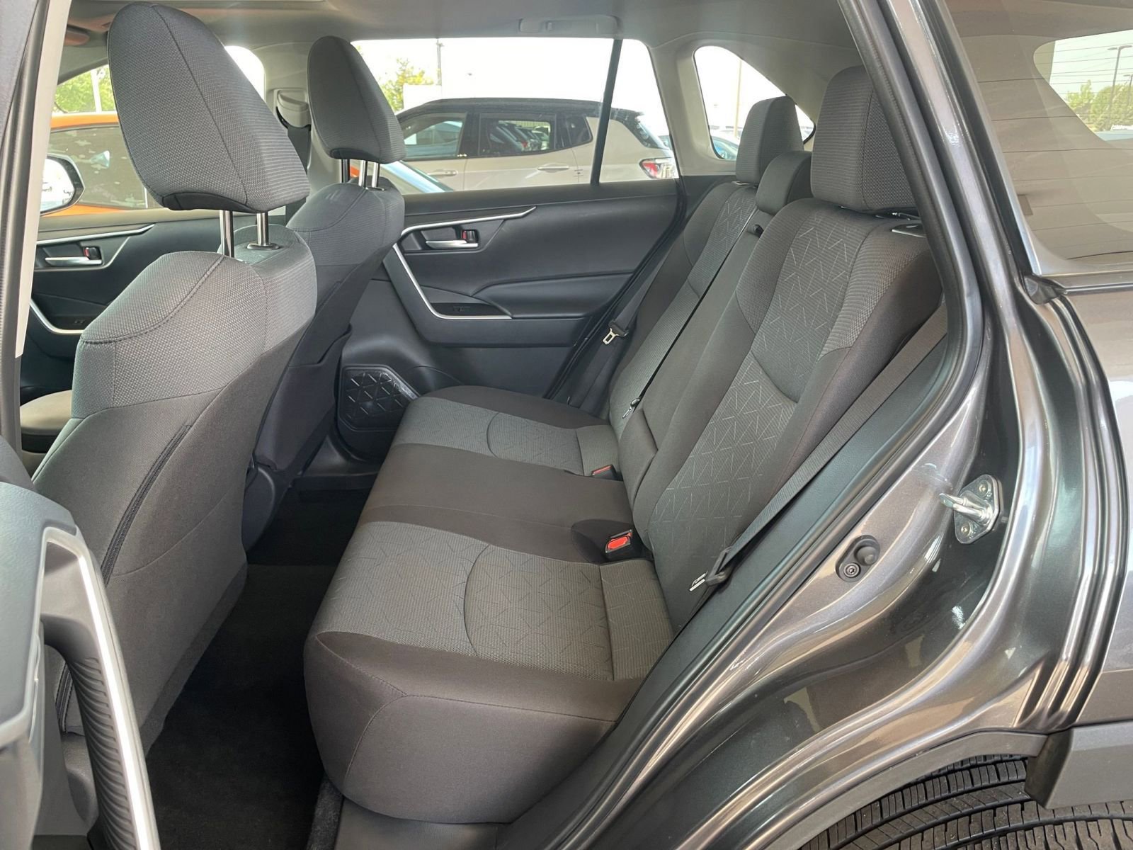 Thumbnail: 2025 Toyota RAV4 - 25