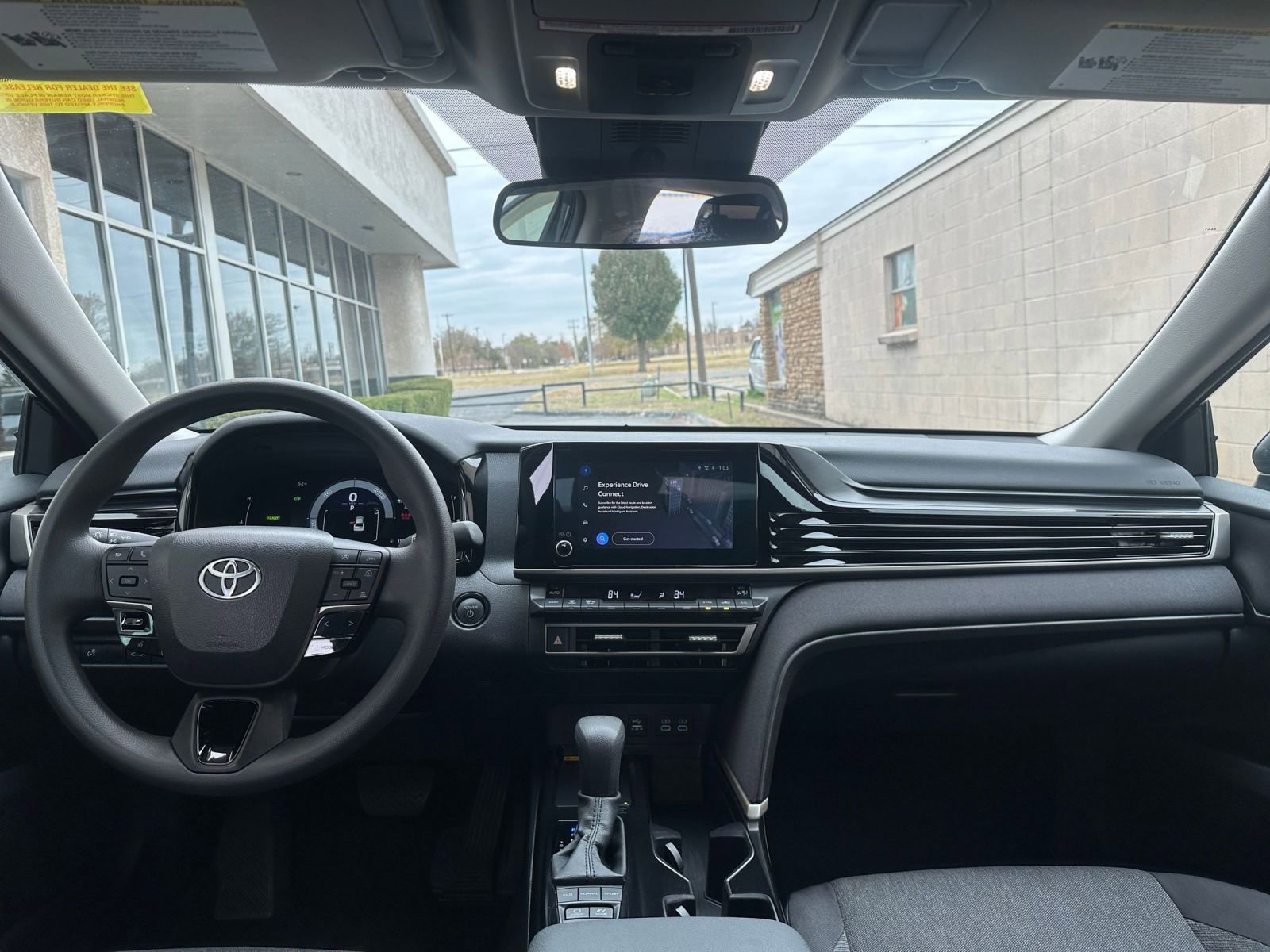 Thumbnail: 2025 Toyota Camry - 32