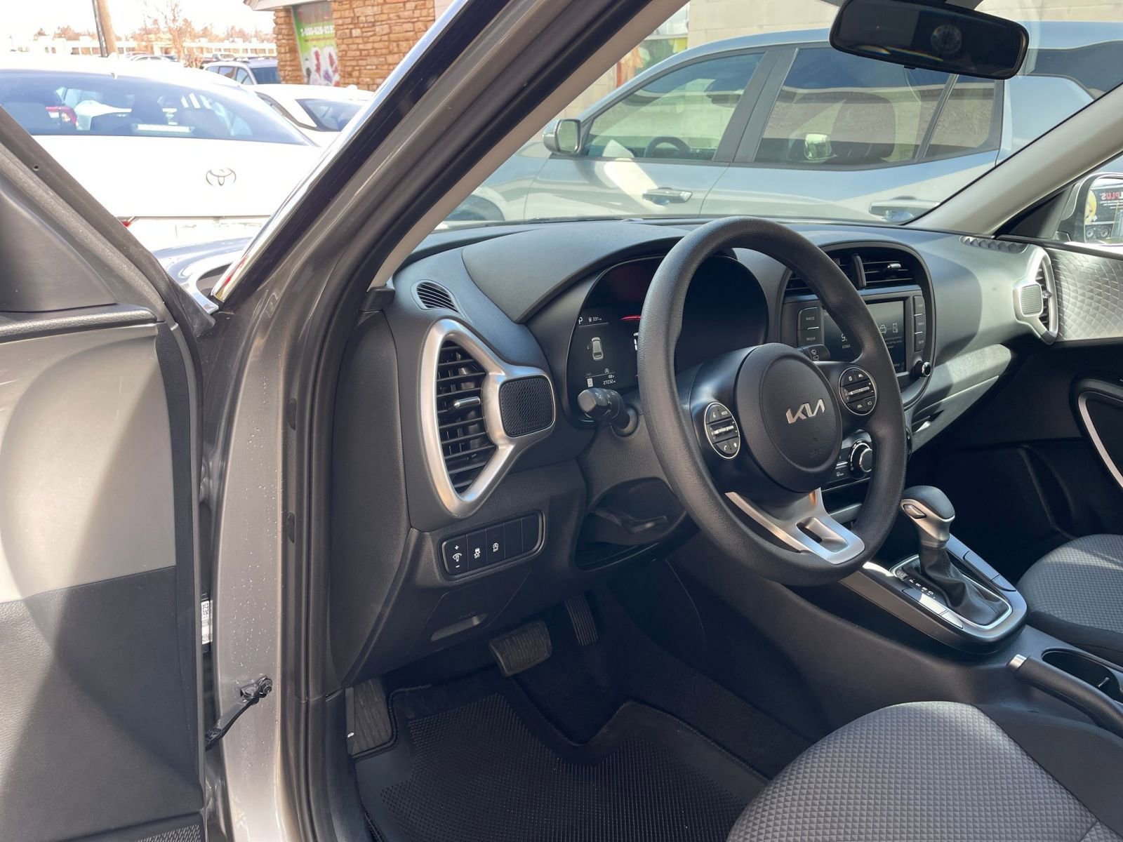 Thumbnail: 2025 Kia Soul - 32