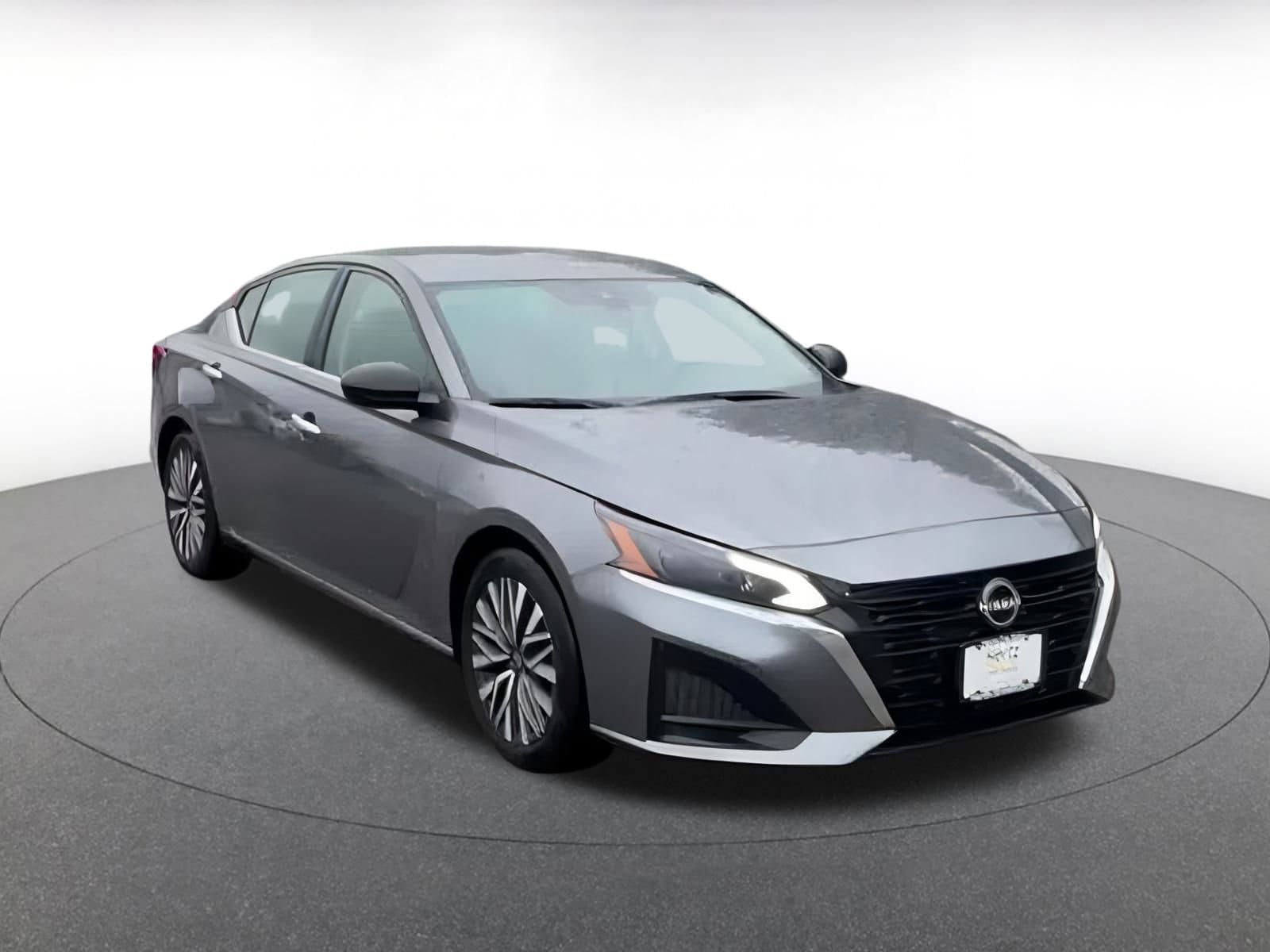 Thumbnail: 2024 Nissan Altima - 3