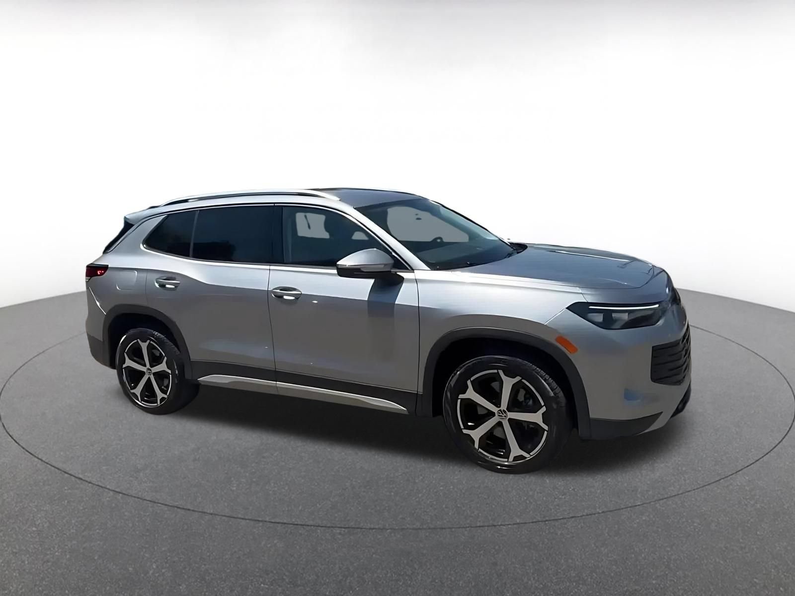 Thumbnail: 2026 Volkswagen Tiguan - 2
