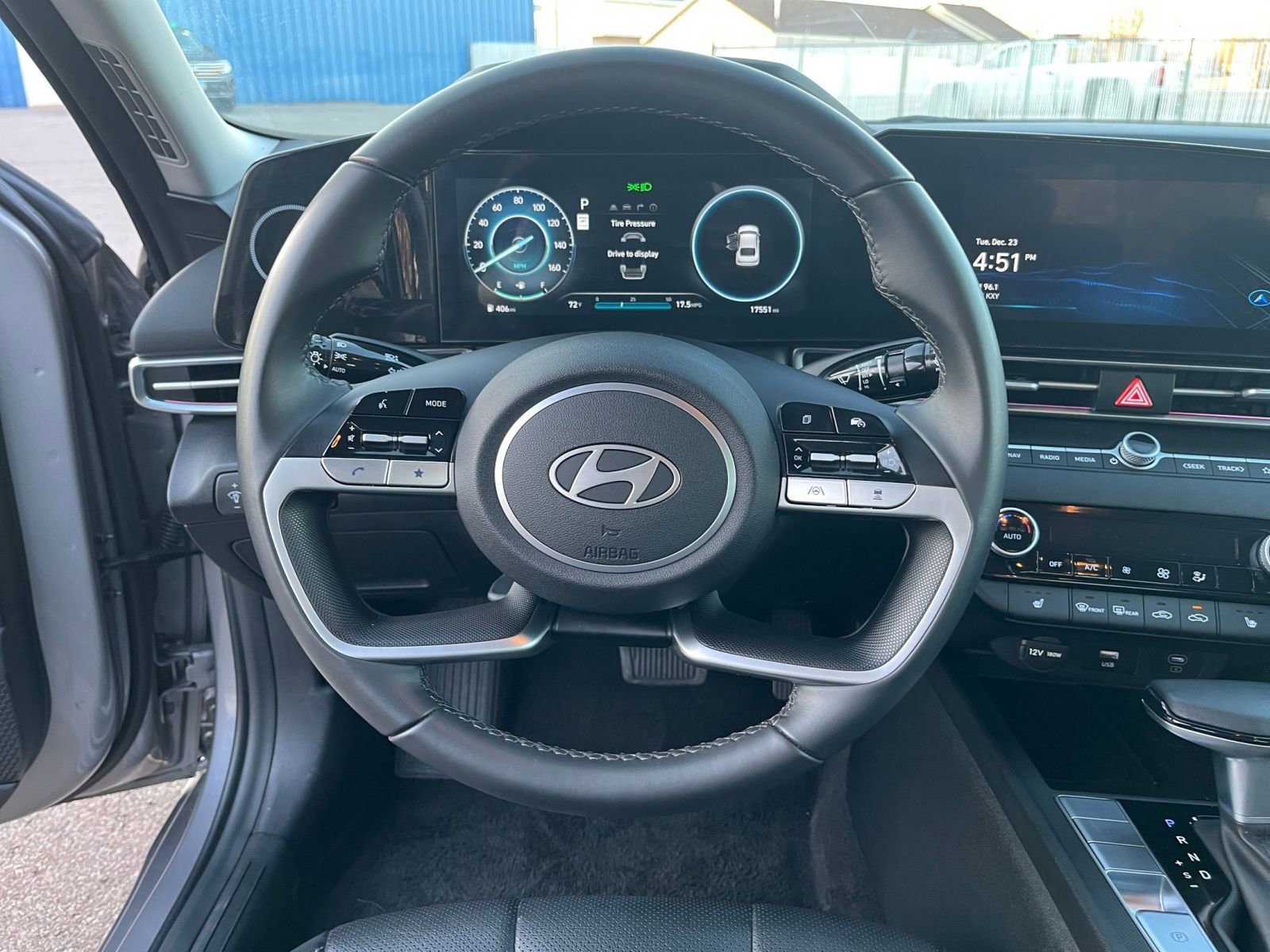 Thumbnail: 2025 Hyundai Elantra - 28