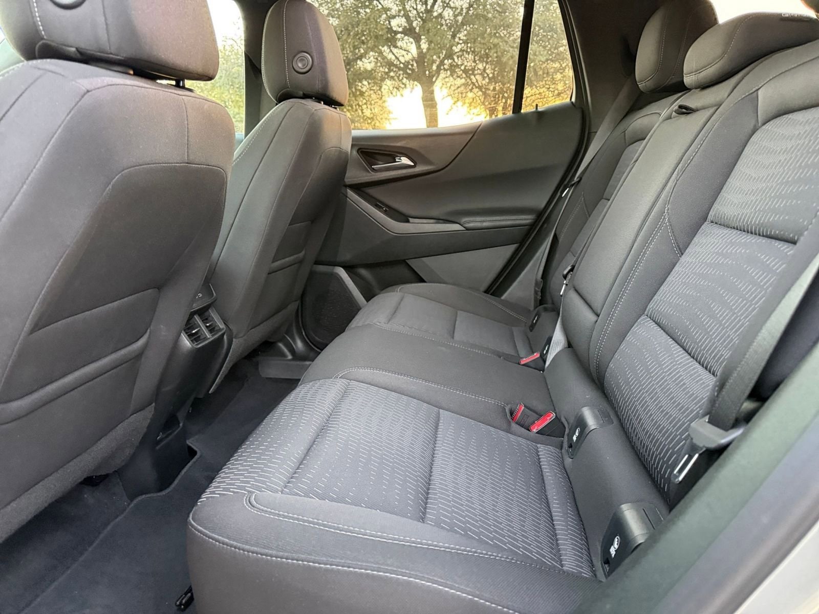 Thumbnail: 2025 Chevrolet Equinox - 25