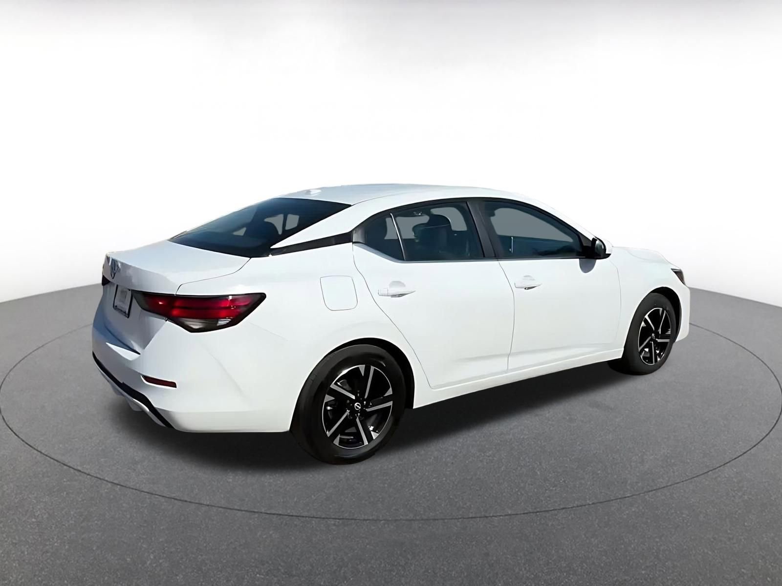 Thumbnail: 2025 Nissan Sentra - 15