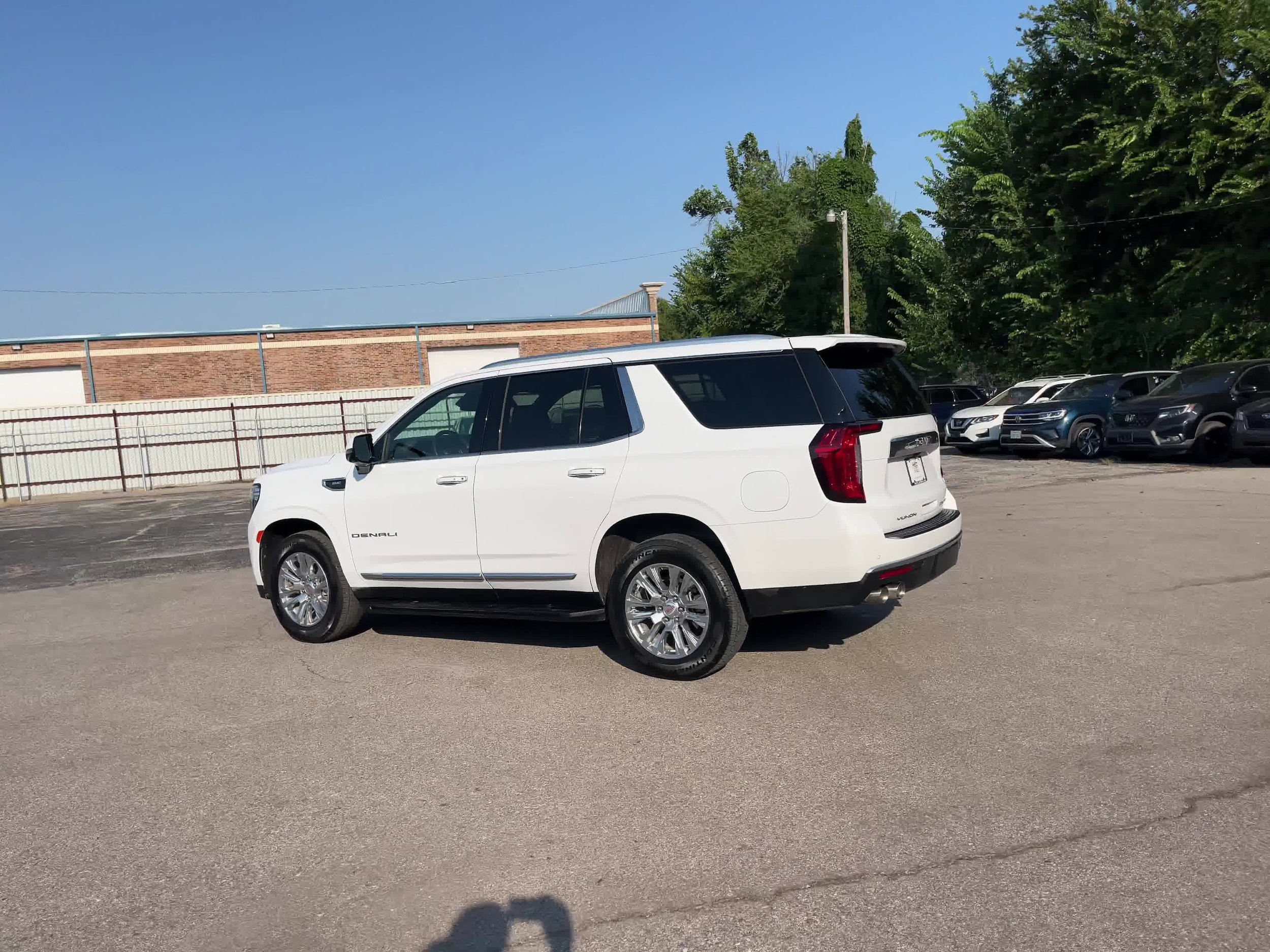 2023 GMC Yukon Denali 10