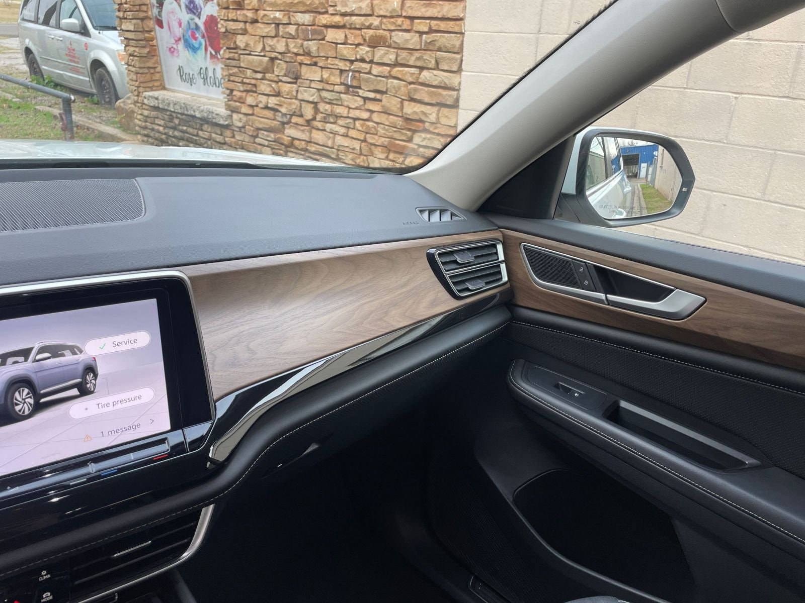 Thumbnail: 2025 Volkswagen Atlas - 35