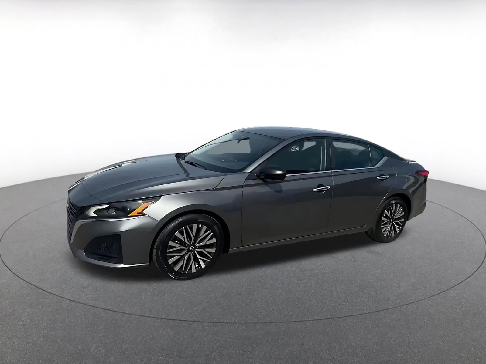 Thumbnail: 2025 Nissan Altima - 8