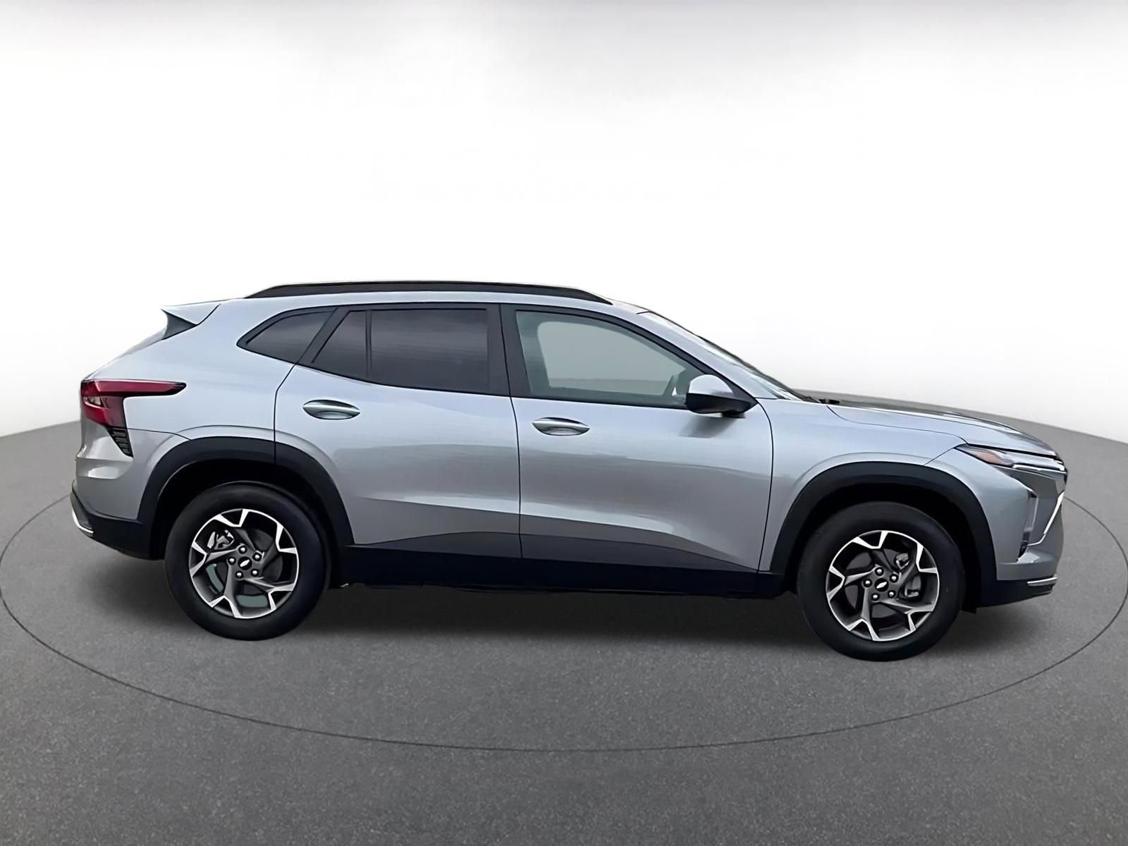 Thumbnail: 2025 Chevrolet Trax - 16