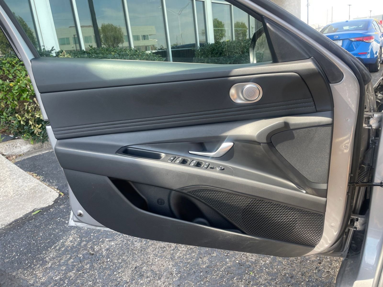 Thumbnail: 2025 Hyundai Elantra - 18