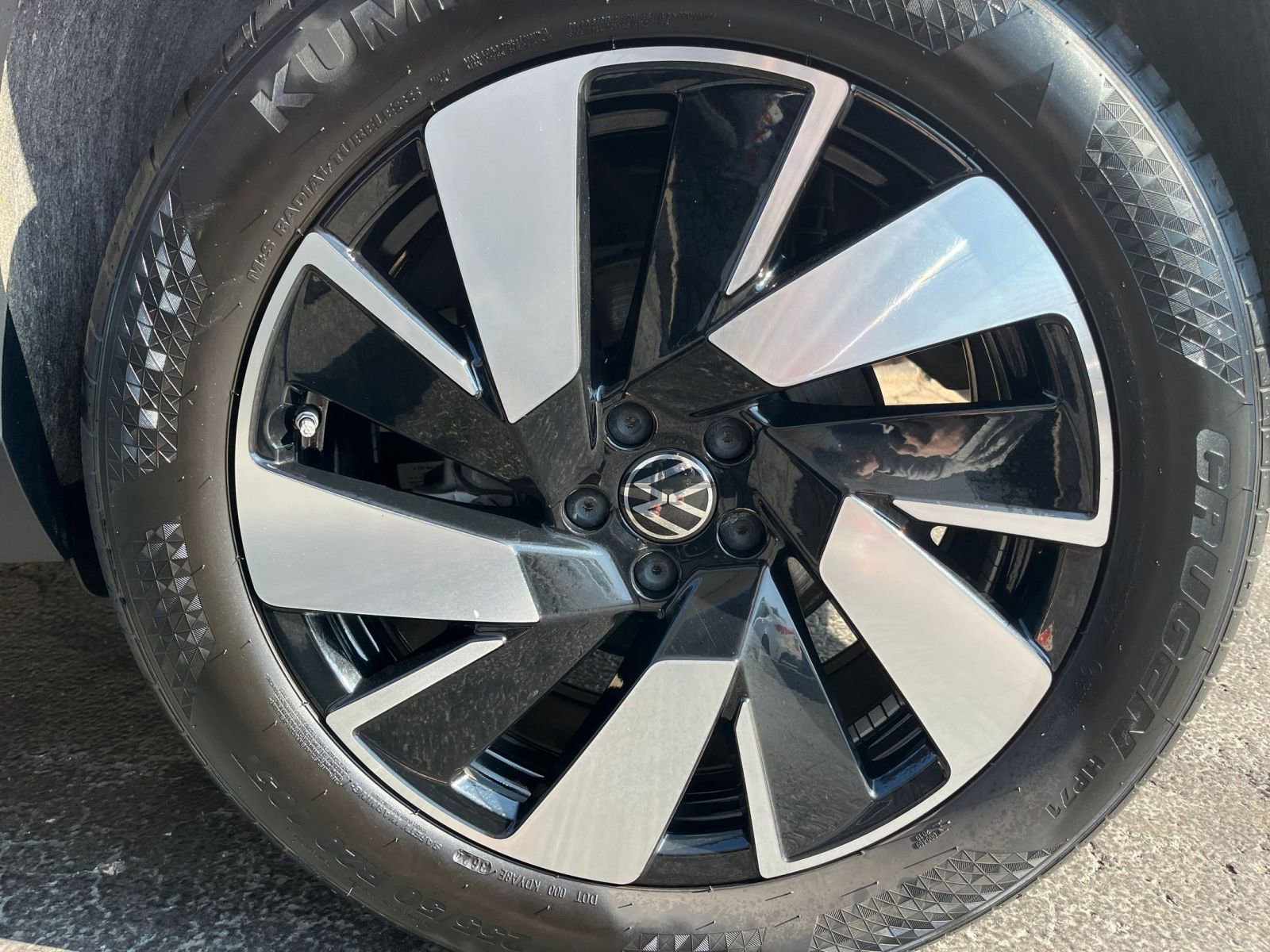 Thumbnail: 2025 Volkswagen Atlas - 30