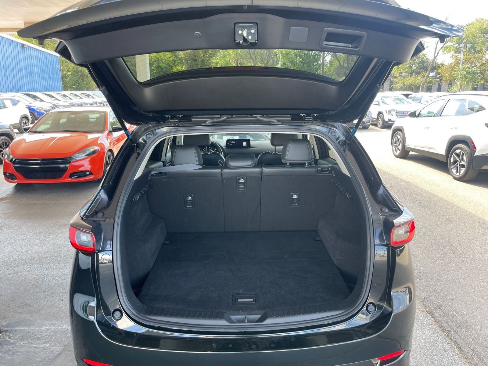 Thumbnail: 2025 Mazda CX-5 - 31