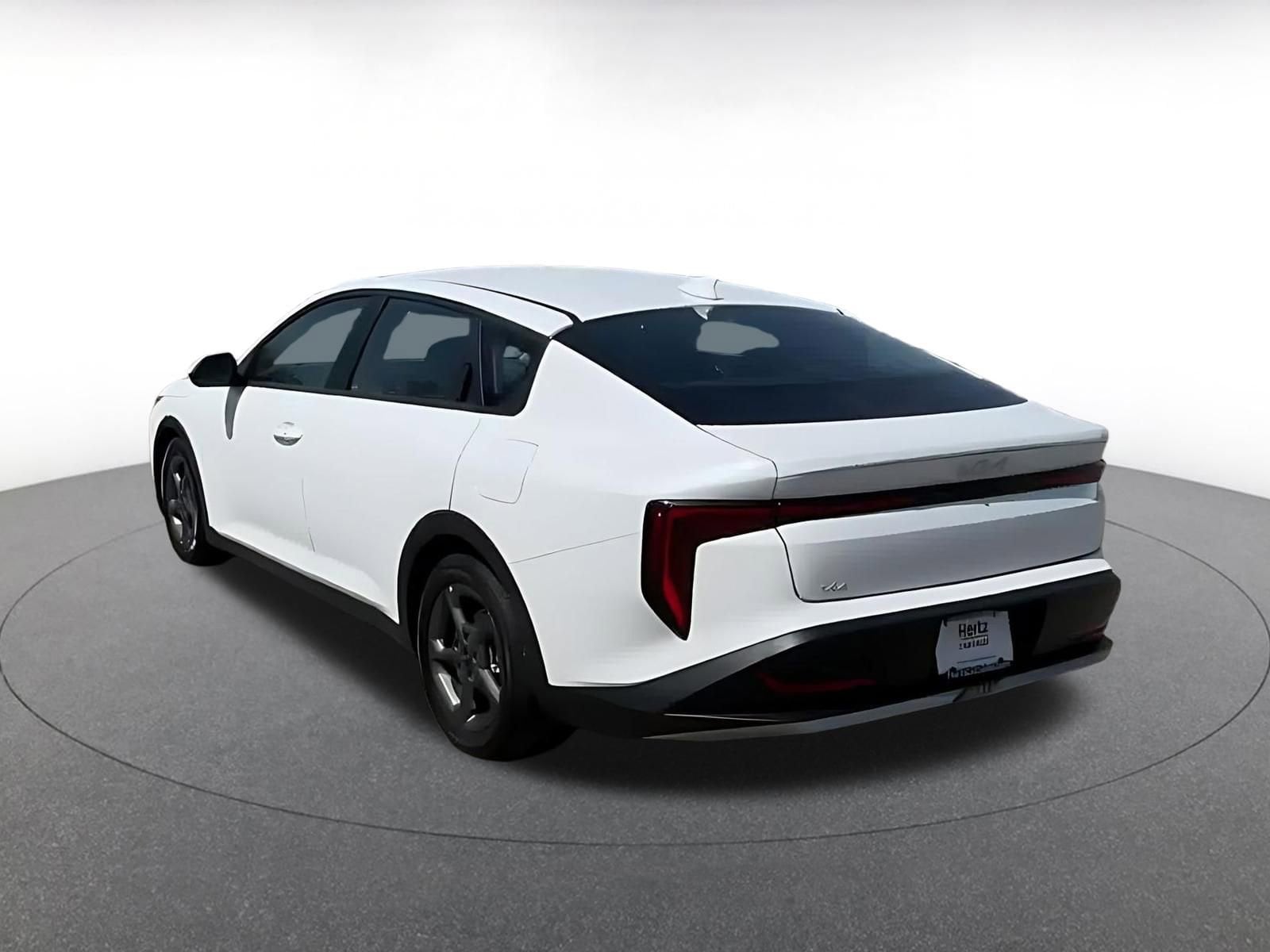 Thumbnail: 2025 Kia K4 - 4