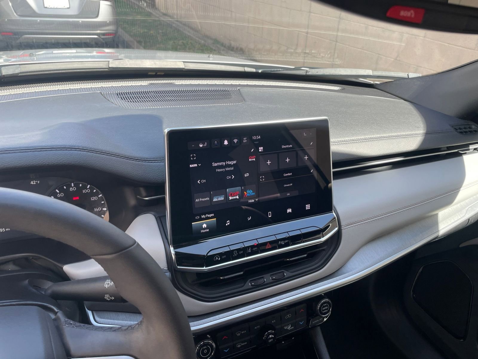 Thumbnail: 2025 Jeep Compass - 17