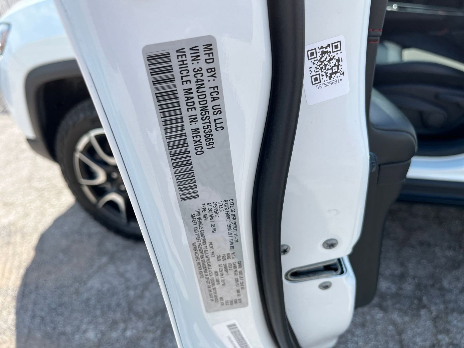 Thumbnail: 2025 Jeep Compass - 28