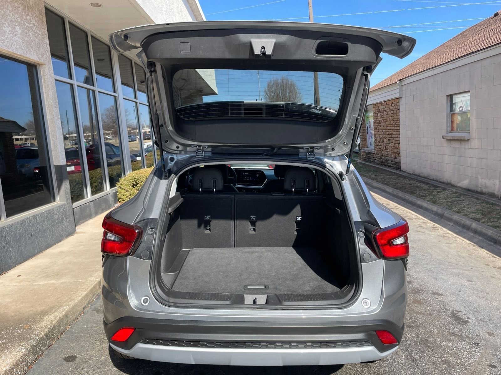 Thumbnail: 2025 Chevrolet Trax - 30