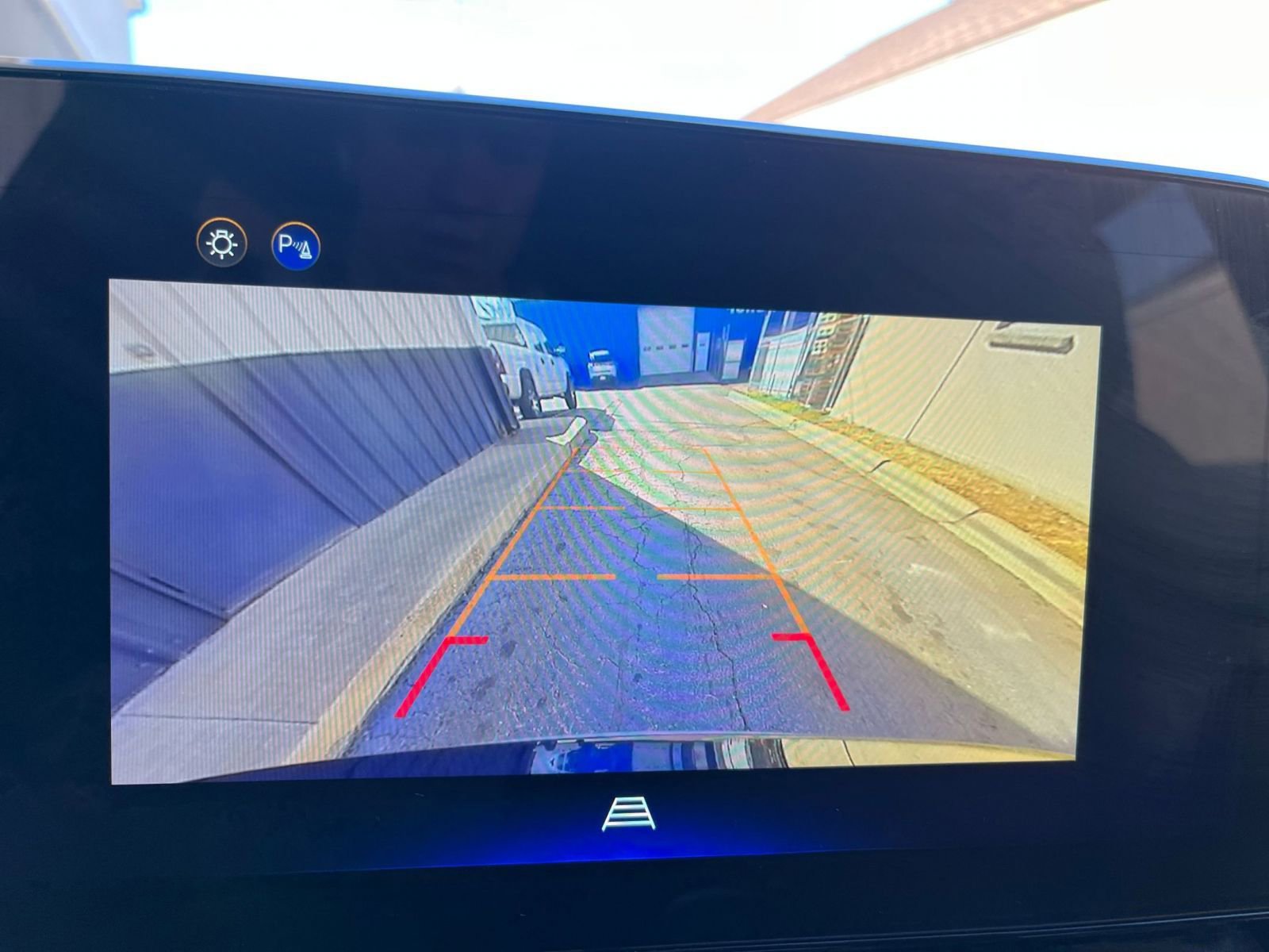 Thumbnail: 2025 Chevrolet Equinox - 23