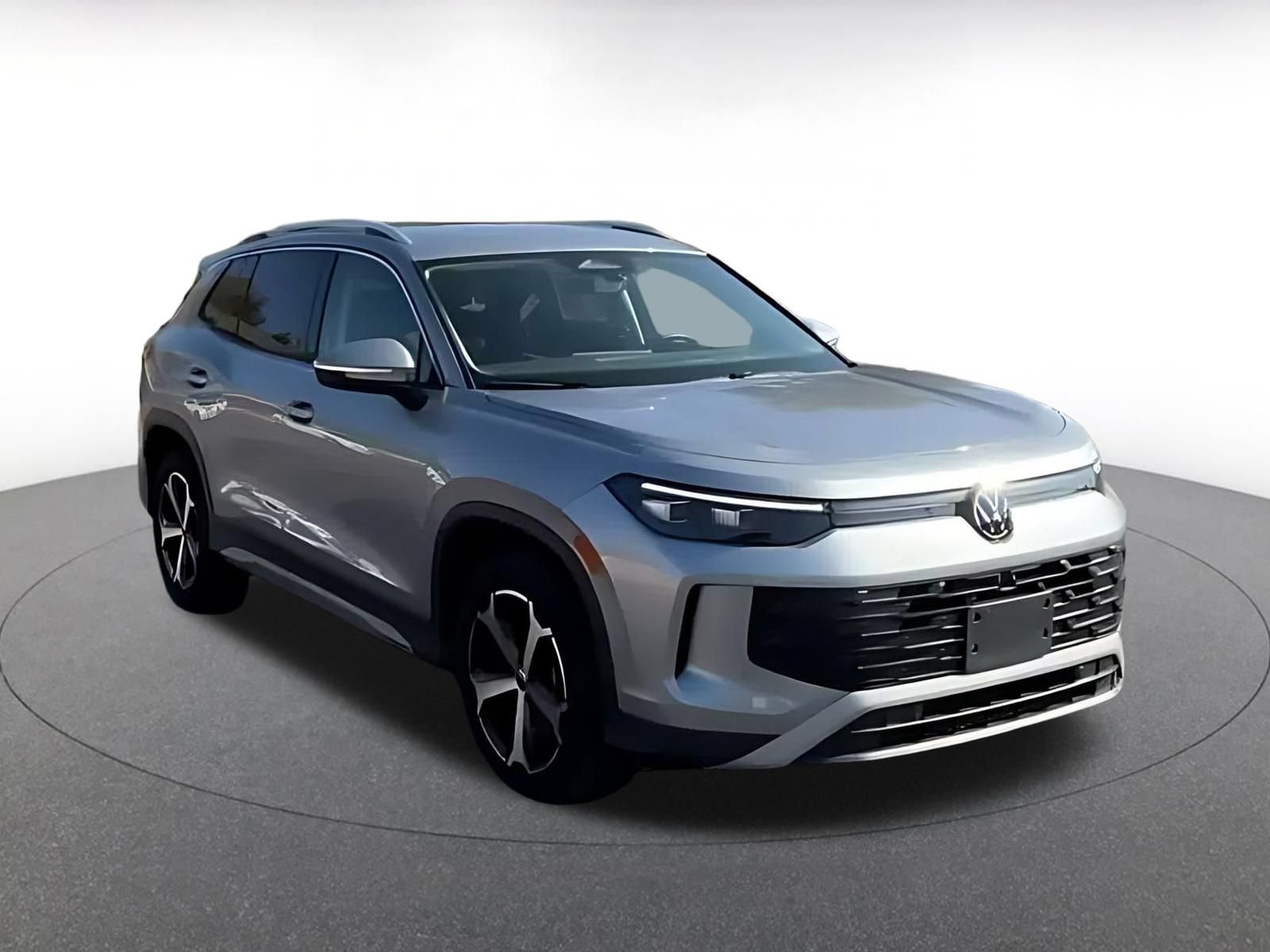 Thumbnail: 2026 Volkswagen Tiguan - 3
