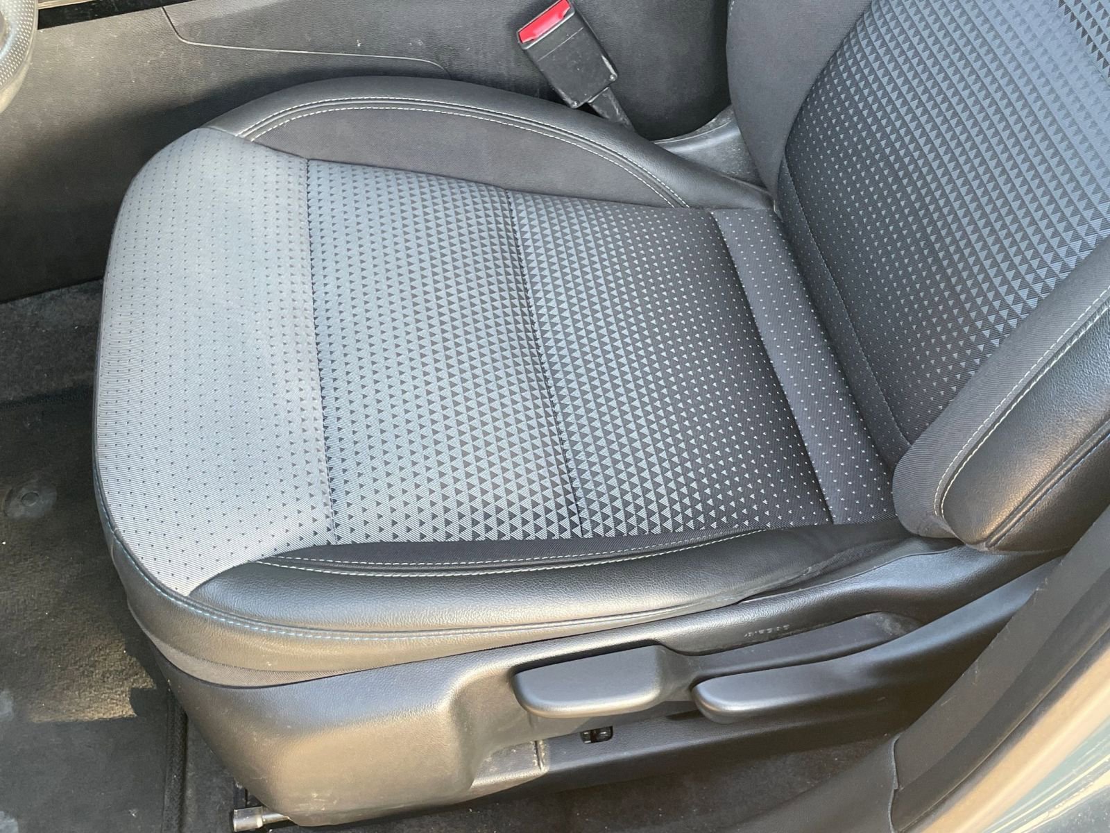 Thumbnail: 2025 Chevrolet Trax - 22