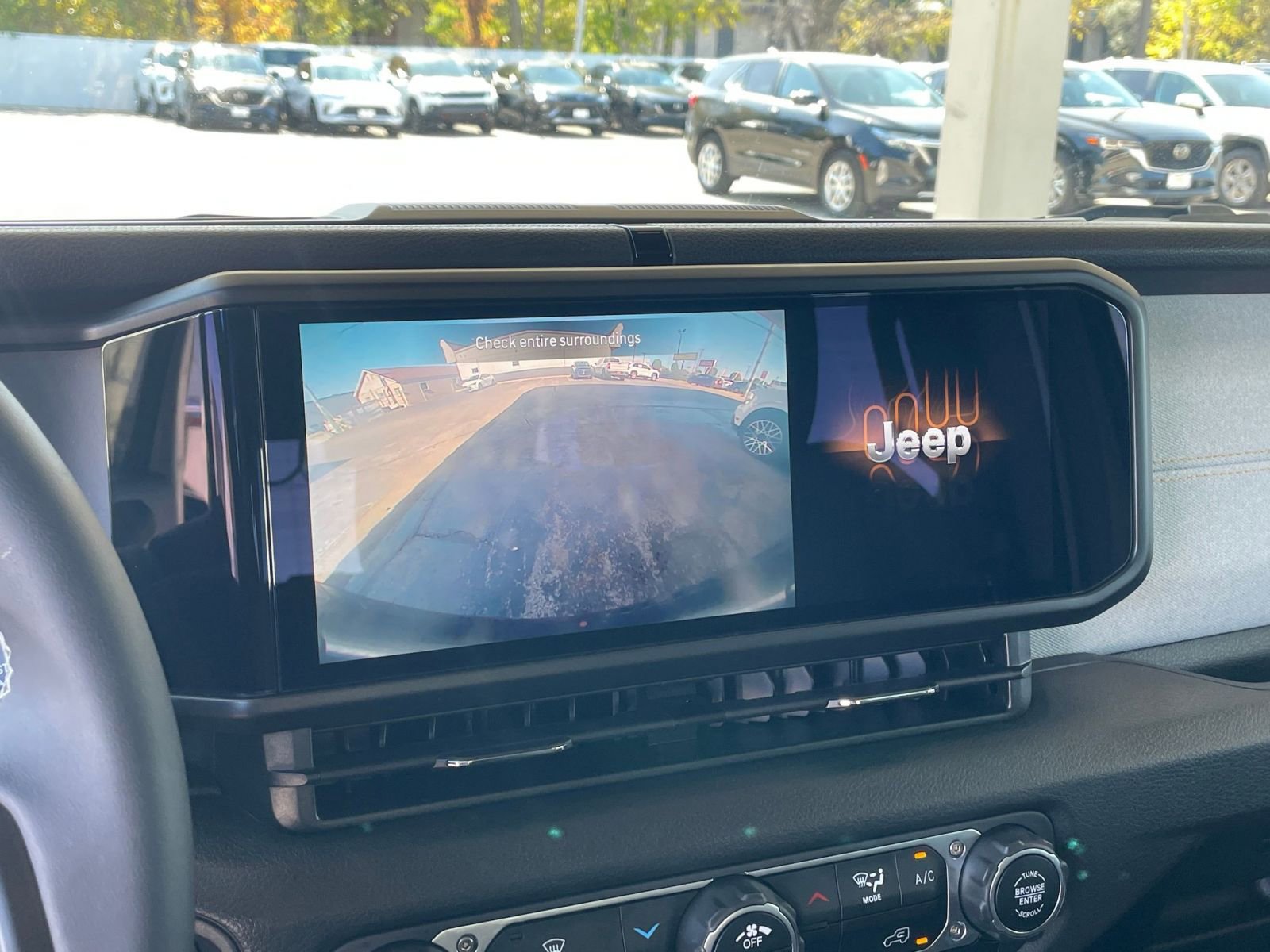 Thumbnail: 2025 Jeep Wrangler - 17