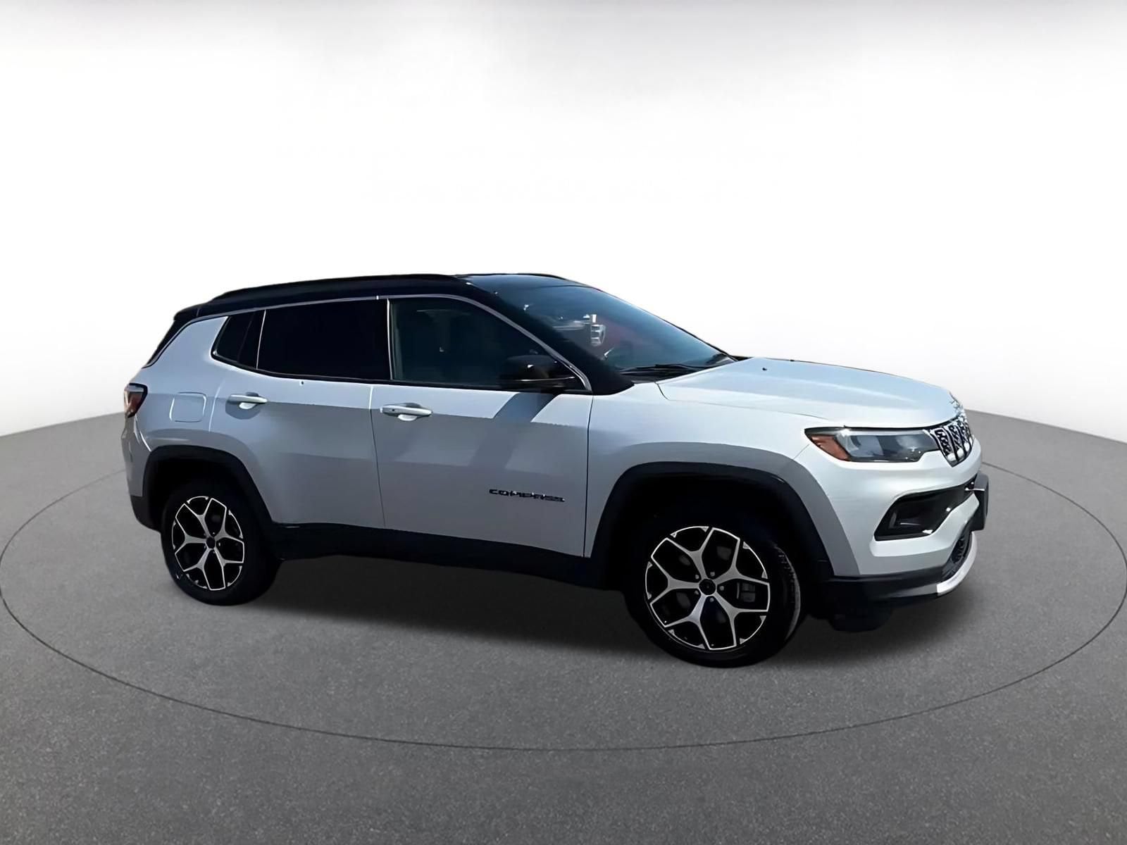 Thumbnail: 2025 Jeep Compass - 2