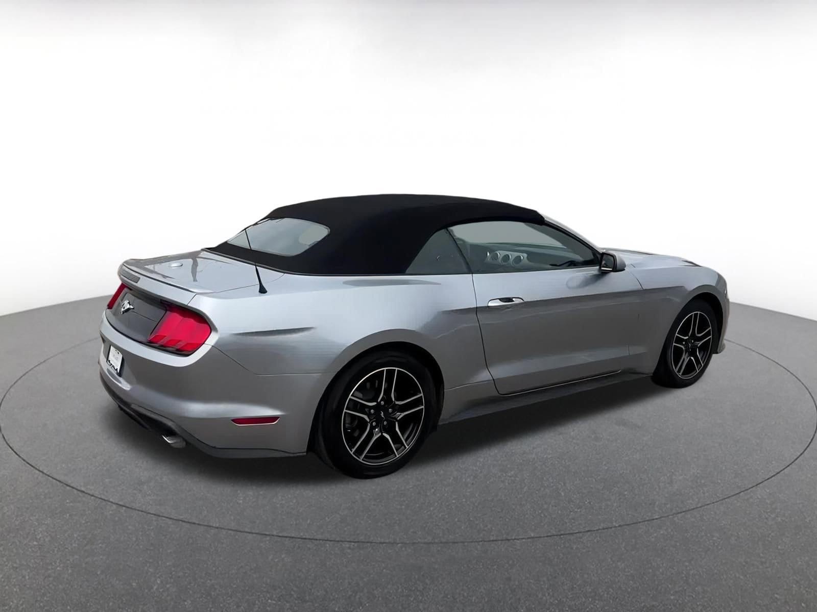 Thumbnail: 2023 Ford Mustang - 15