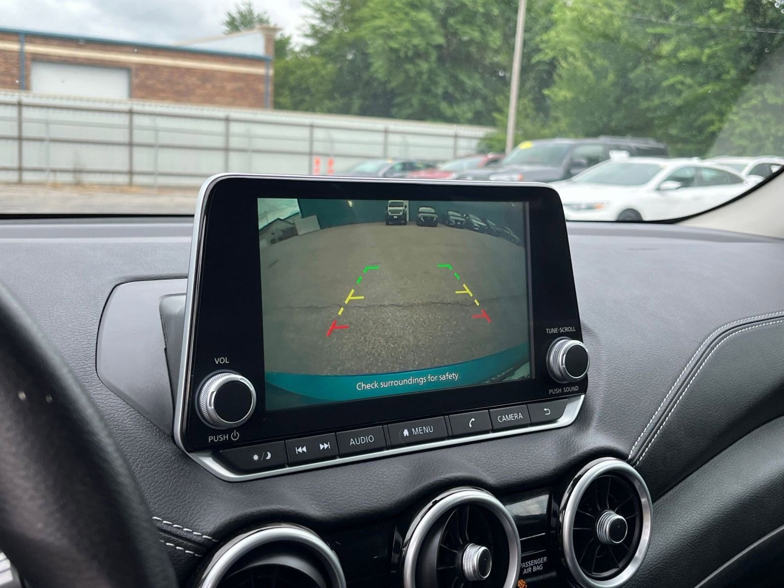 2024 Nissan Sentra SV 17