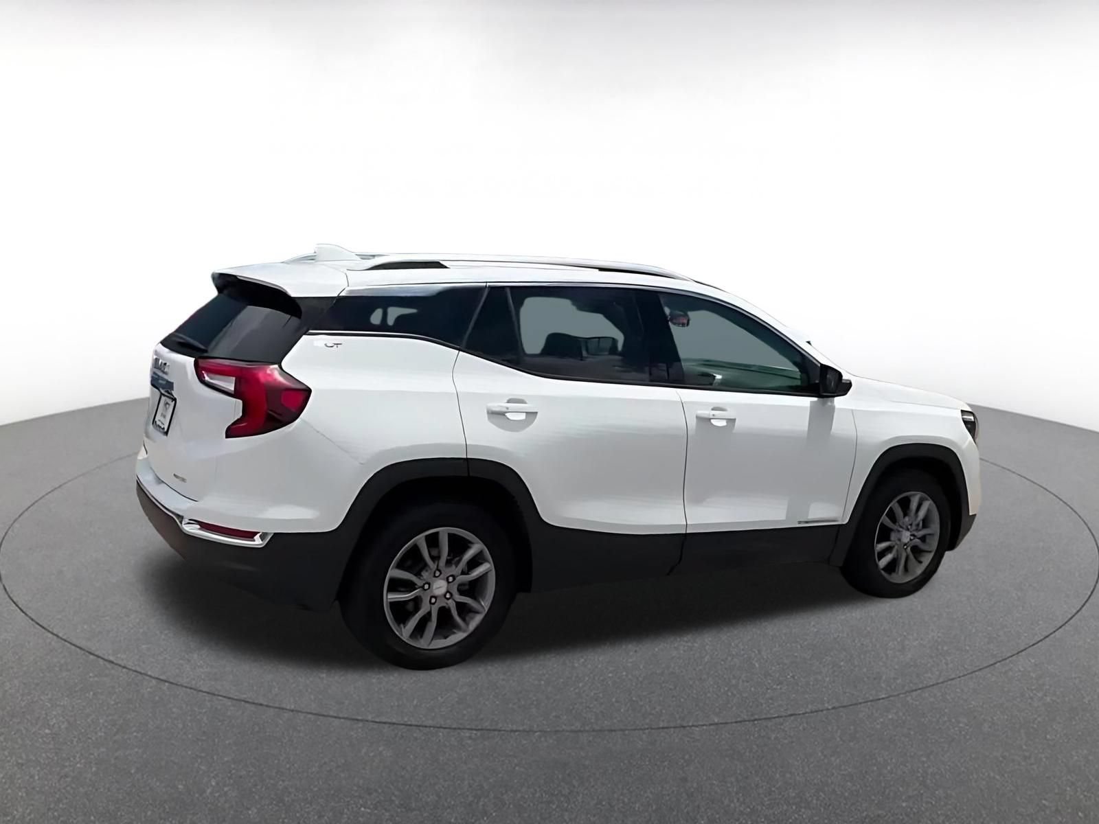 Thumbnail: 2024 GMC Terrain - 11