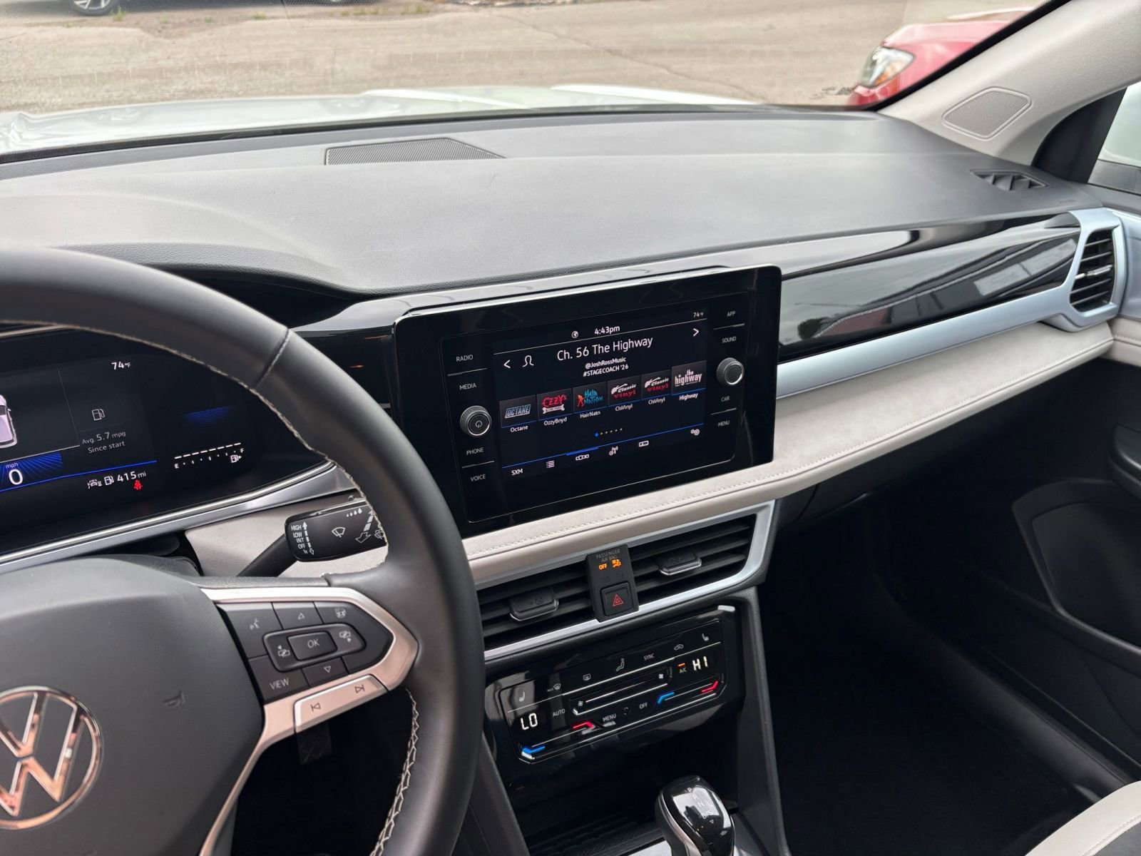 Thumbnail: 2025 Volkswagen Taos - 17