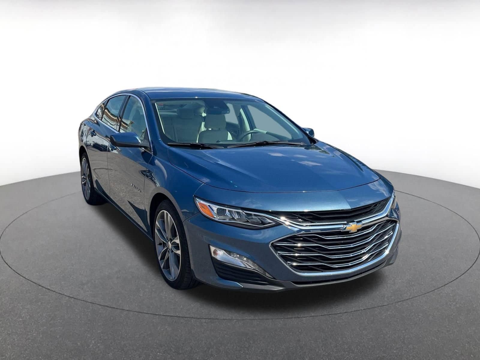 Thumbnail: 2024 Chevrolet Malibu - 1