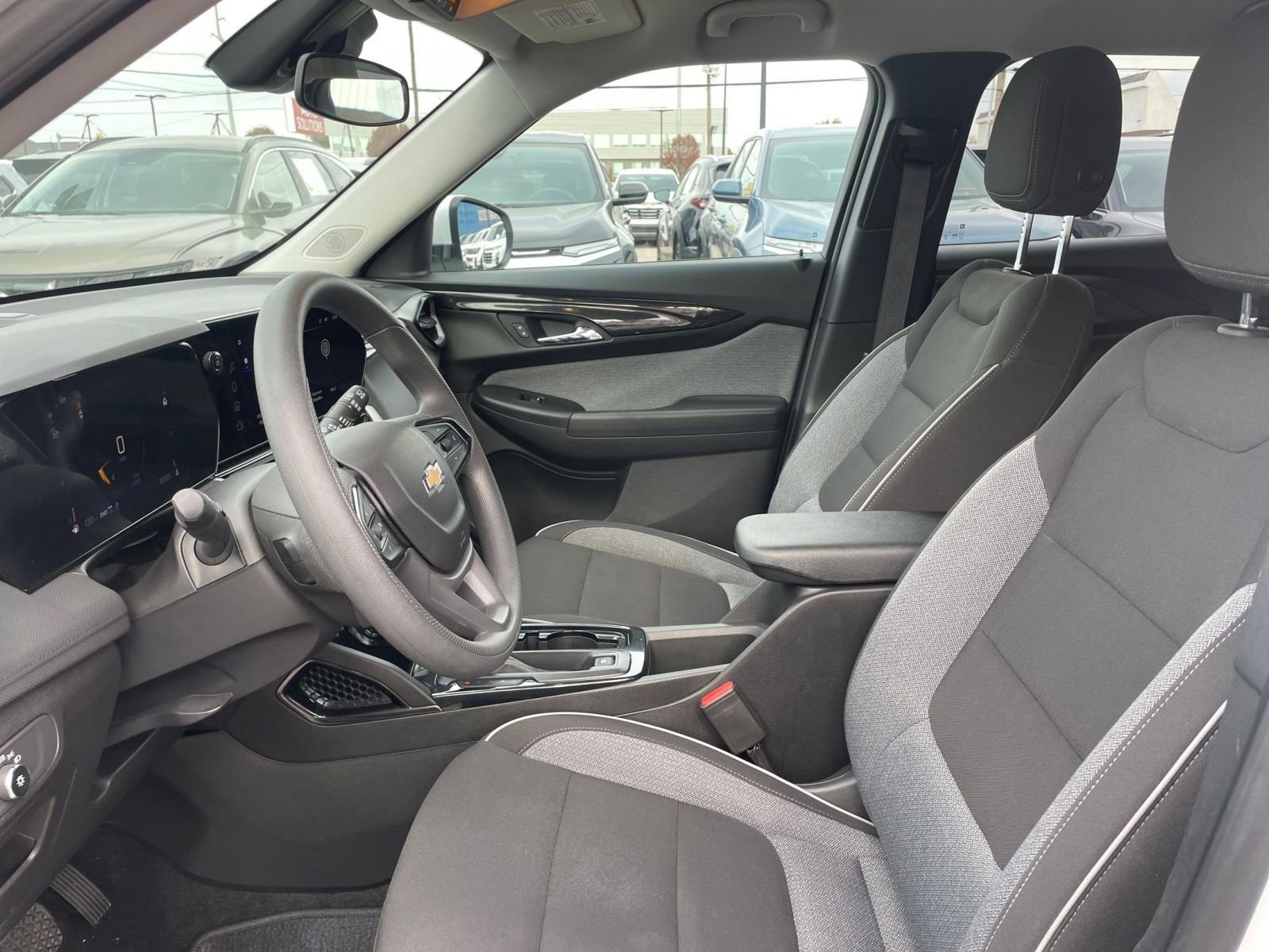 Thumbnail: 2025 Chevrolet TrailBlazer - 24