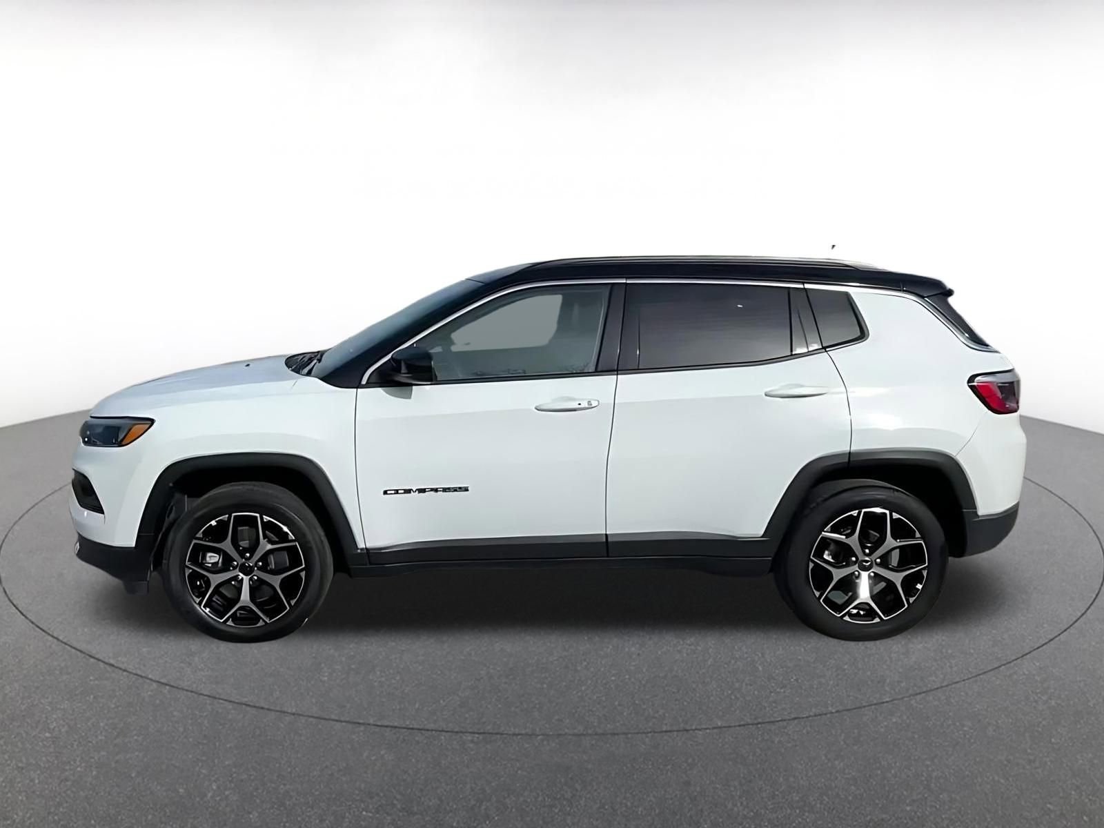Thumbnail: 2025 Jeep Compass - 9