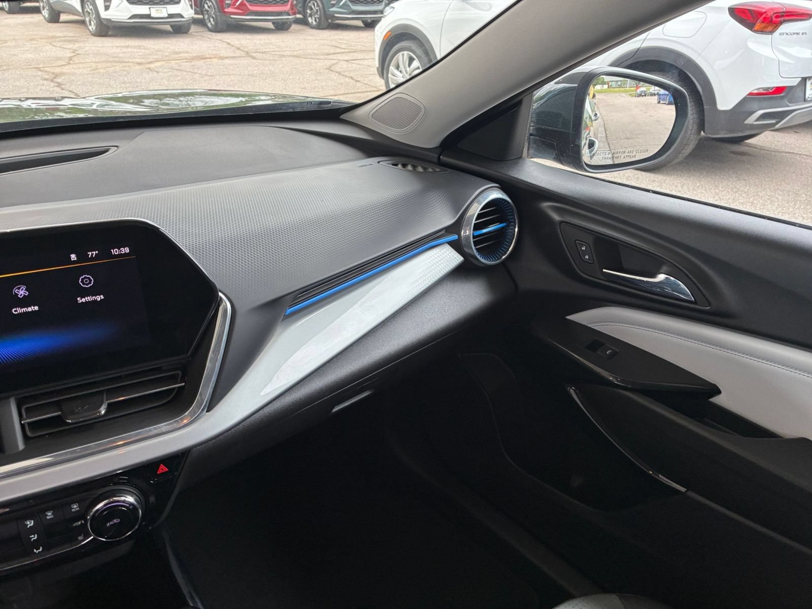 Thumbnail: 2025 Chevrolet Trax - 34