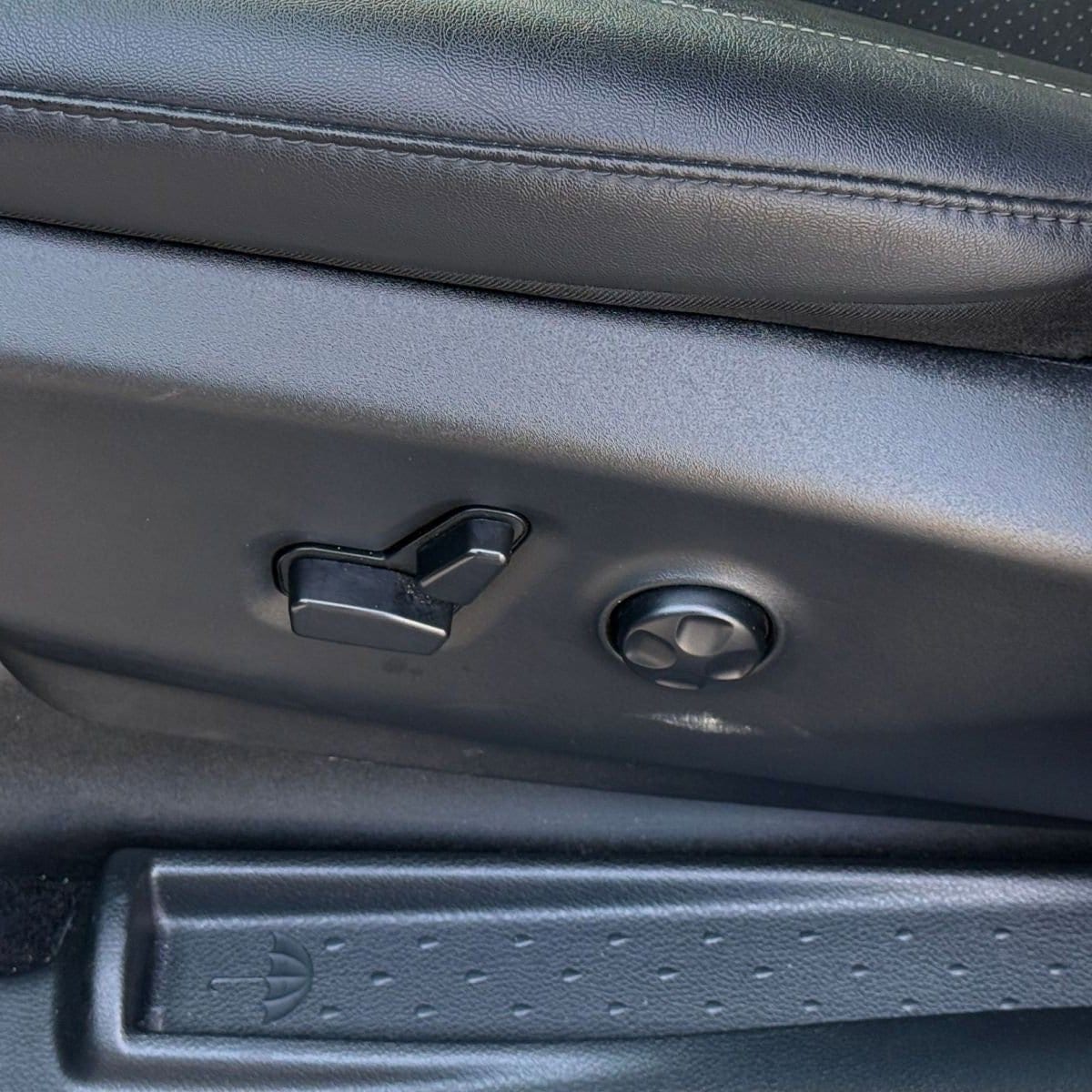 Thumbnail: 2025 Chrysler Pacifica - 22