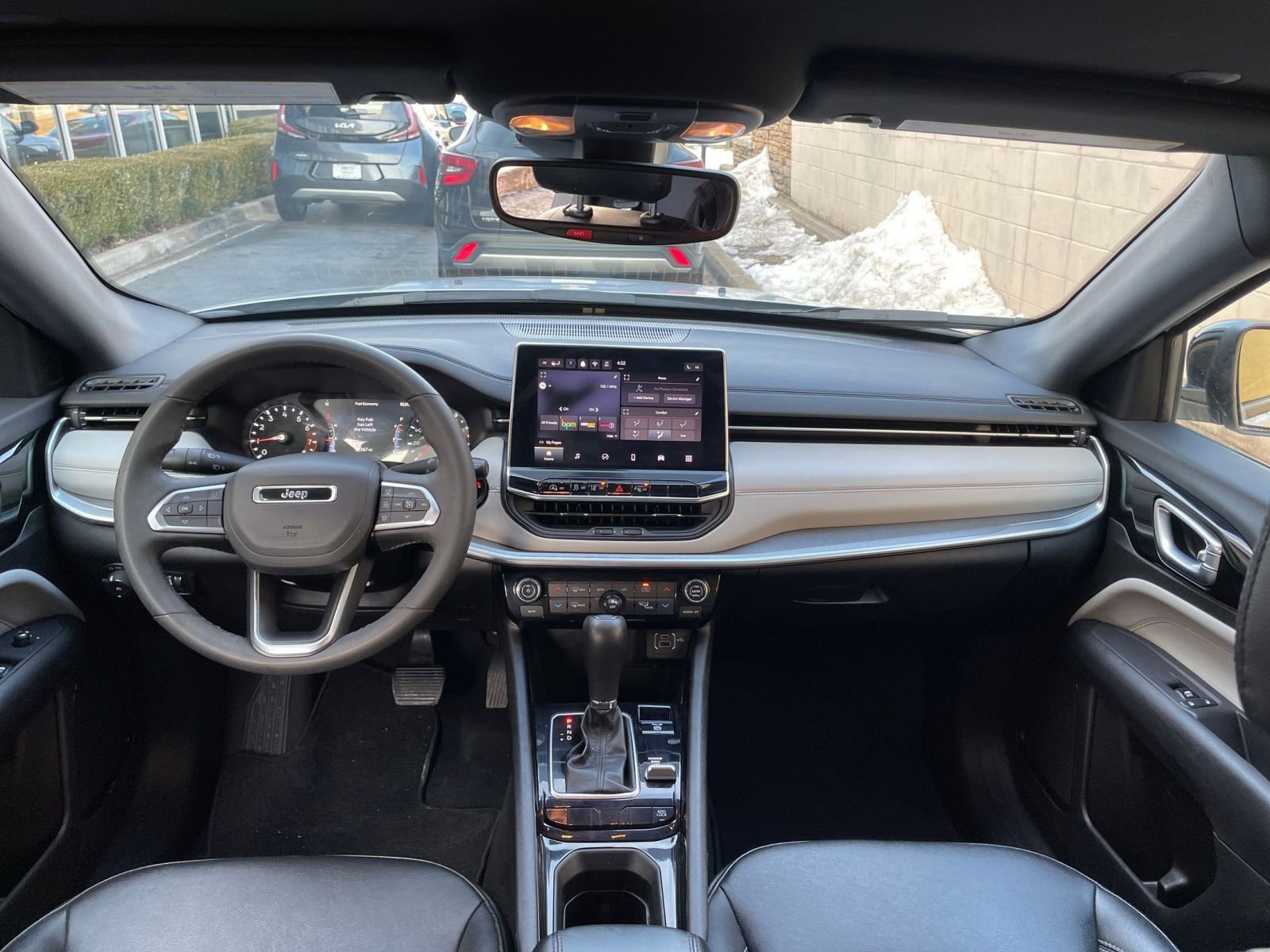 Thumbnail: 2025 Jeep Compass - 34