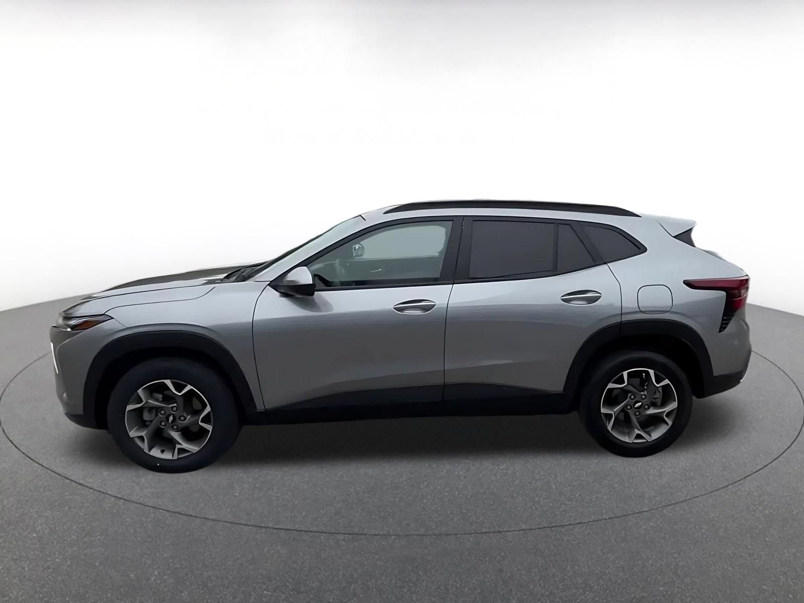 Thumbnail: 2025 Chevrolet Trax - 9