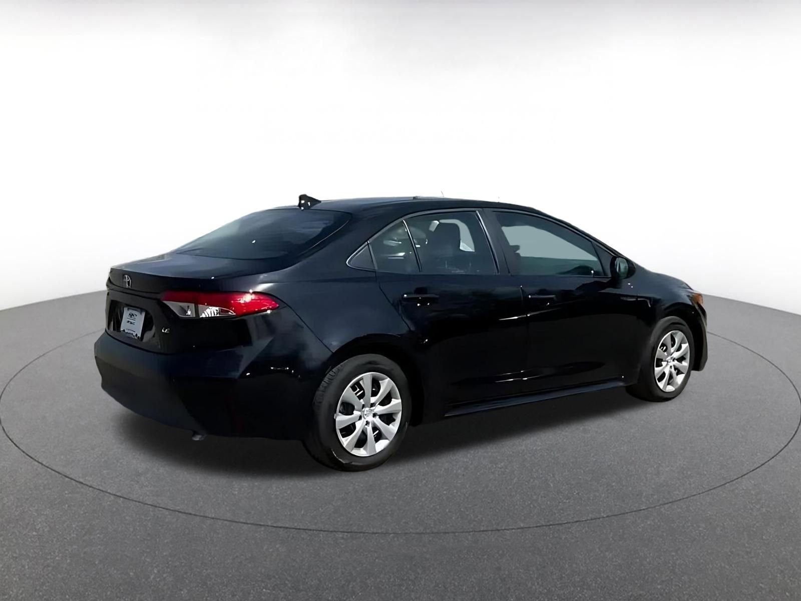 Thumbnail: 2025 Toyota Corolla - 12