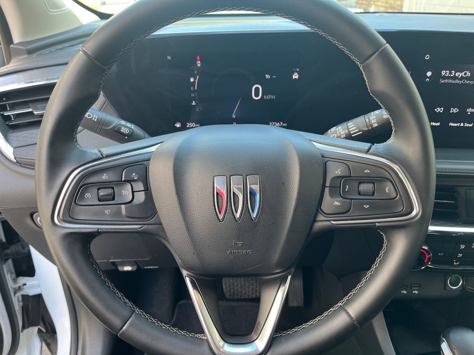 Thumbnail: 2025 Buick Encore GX - 27