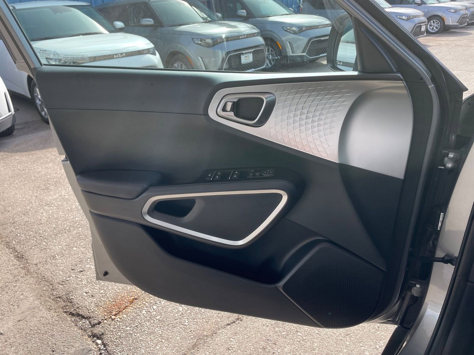 Thumbnail: 2025 Kia Soul - 18