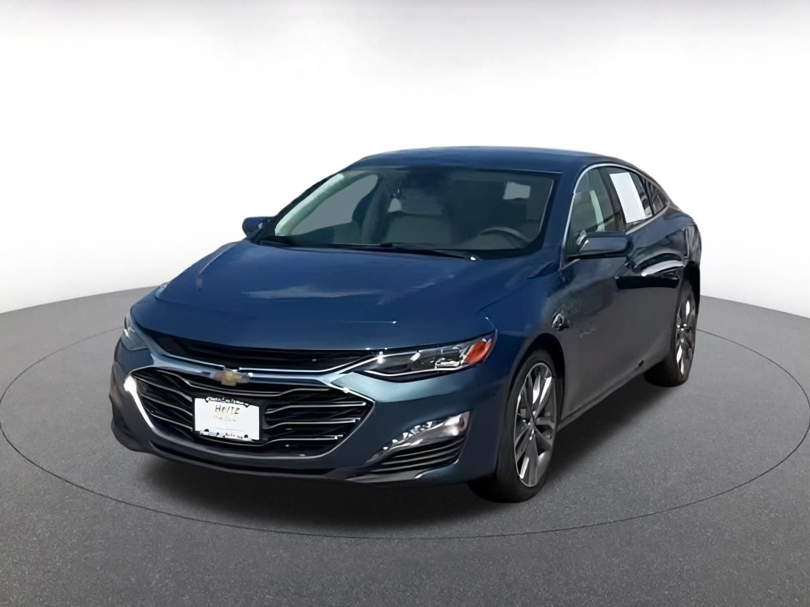 Thumbnail: 2024 Chevrolet Malibu - 4