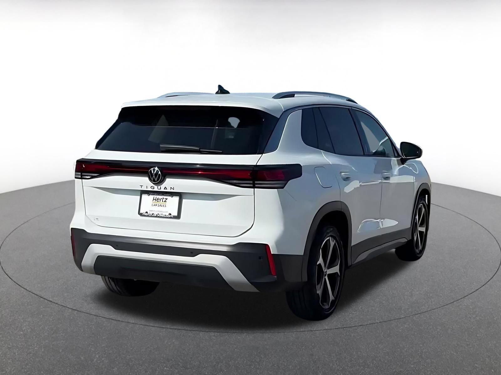 Thumbnail: 2026 Volkswagen Tiguan - 13