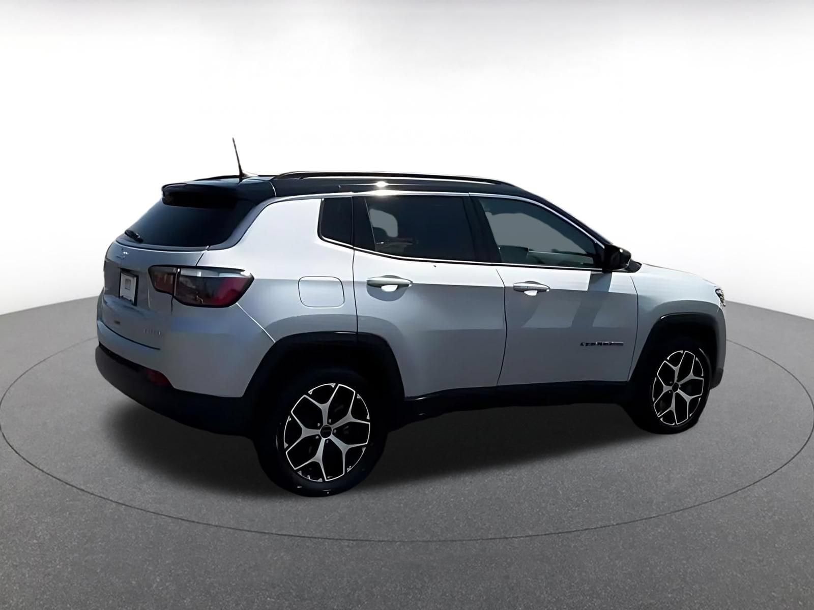 Thumbnail: 2025 Jeep Compass - 14