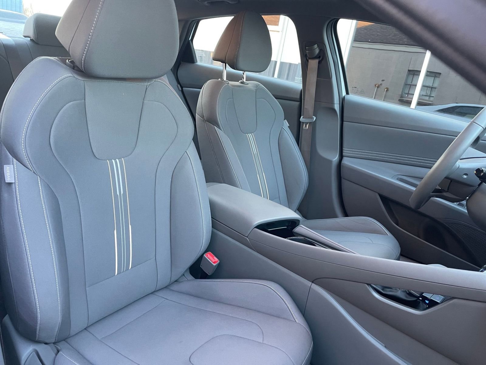 Thumbnail: 2025 Hyundai Elantra - 35