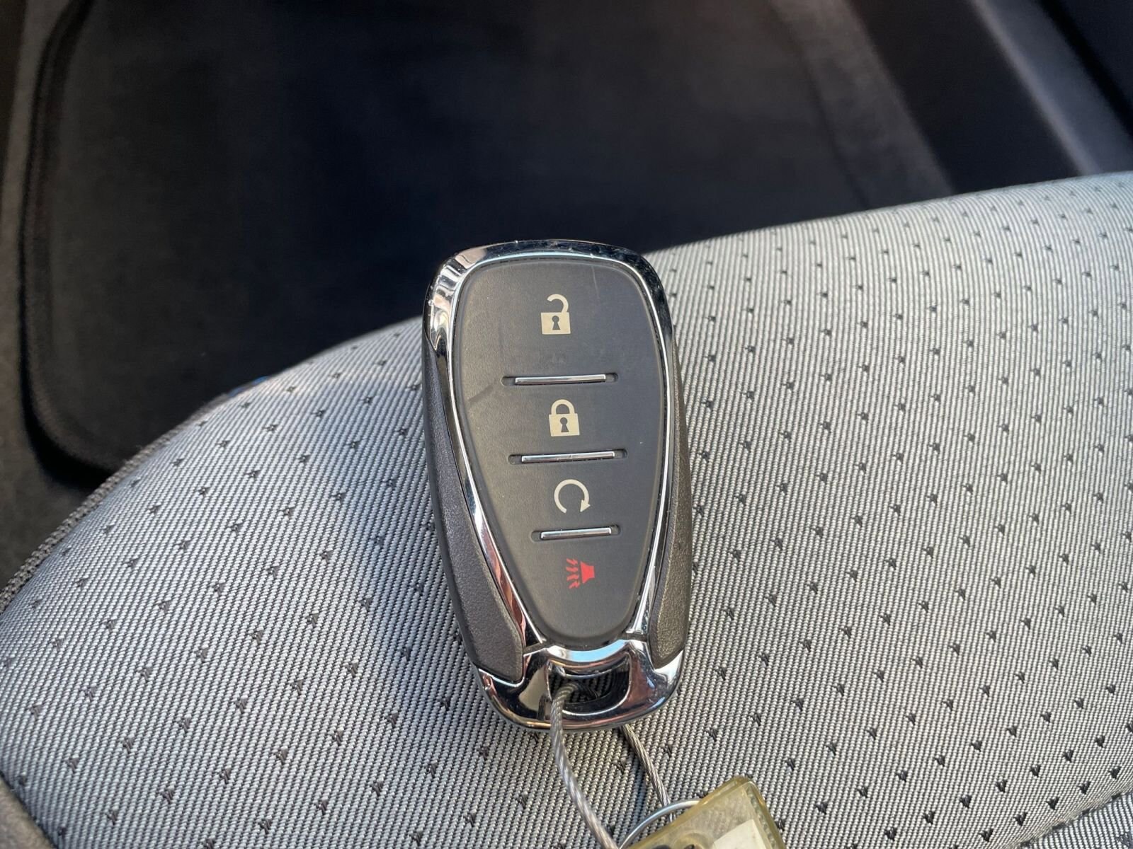 Thumbnail: 2025 Chevrolet Trax - 21