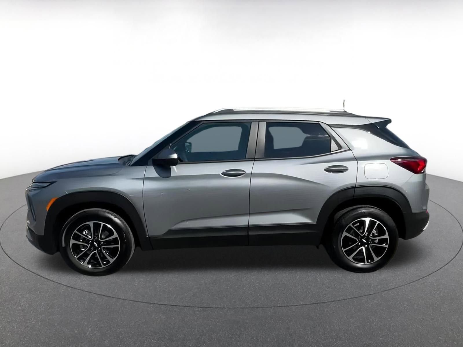 Thumbnail: 2025 Chevrolet TrailBlazer - 8