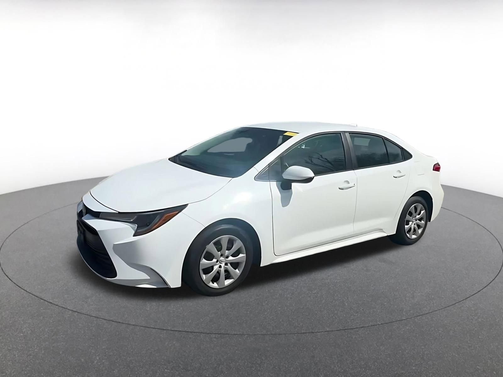 Thumbnail: 2025 Toyota Corolla - 8