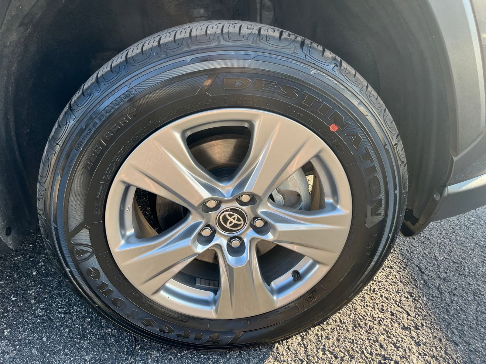 Thumbnail: 2025 Toyota RAV4 - 29